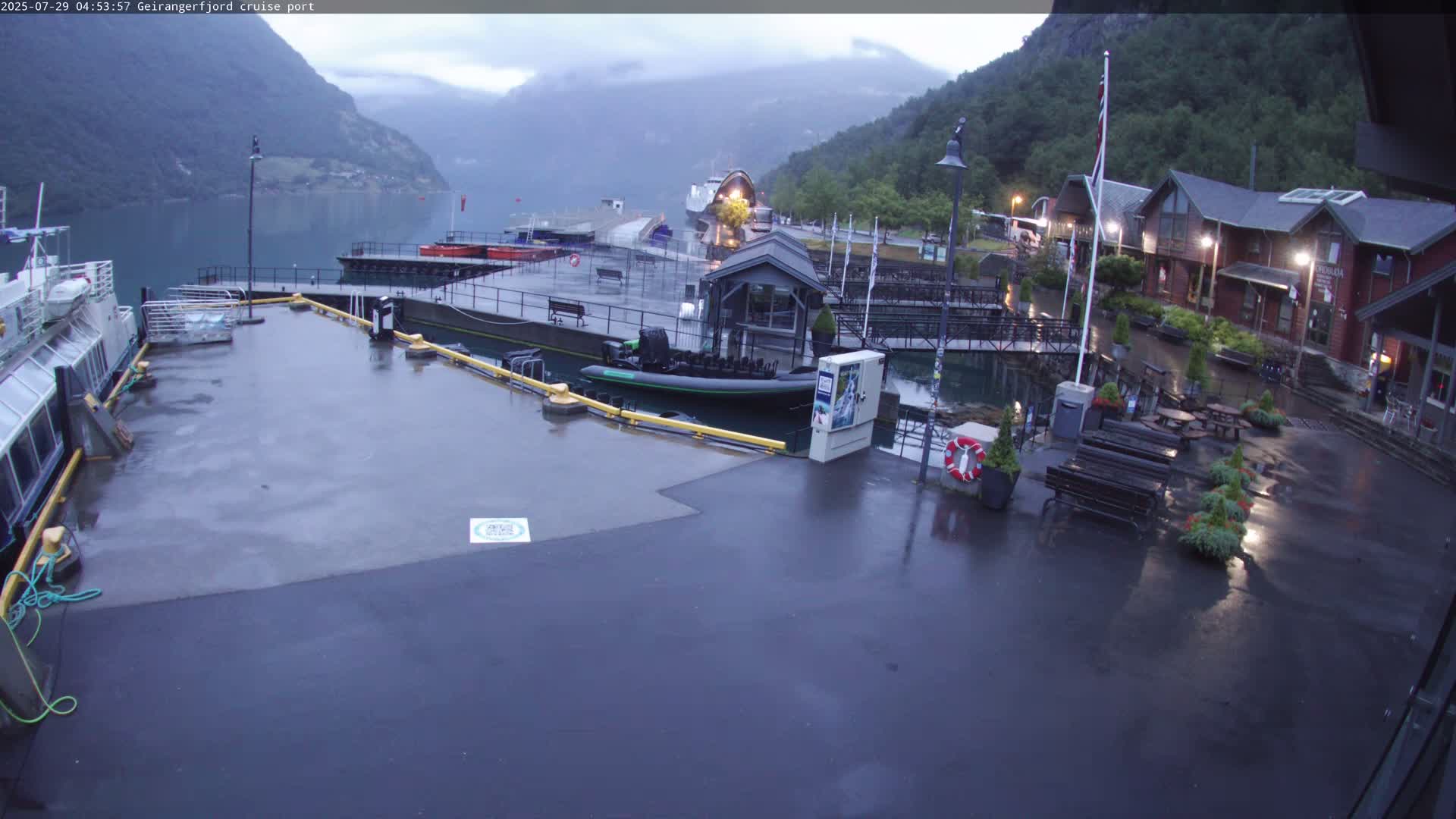 Geiranger Fjord & Cruise Terminal Live Cam -  Stranda, Sunmore, More og Romsdal, Western Norway, Norway