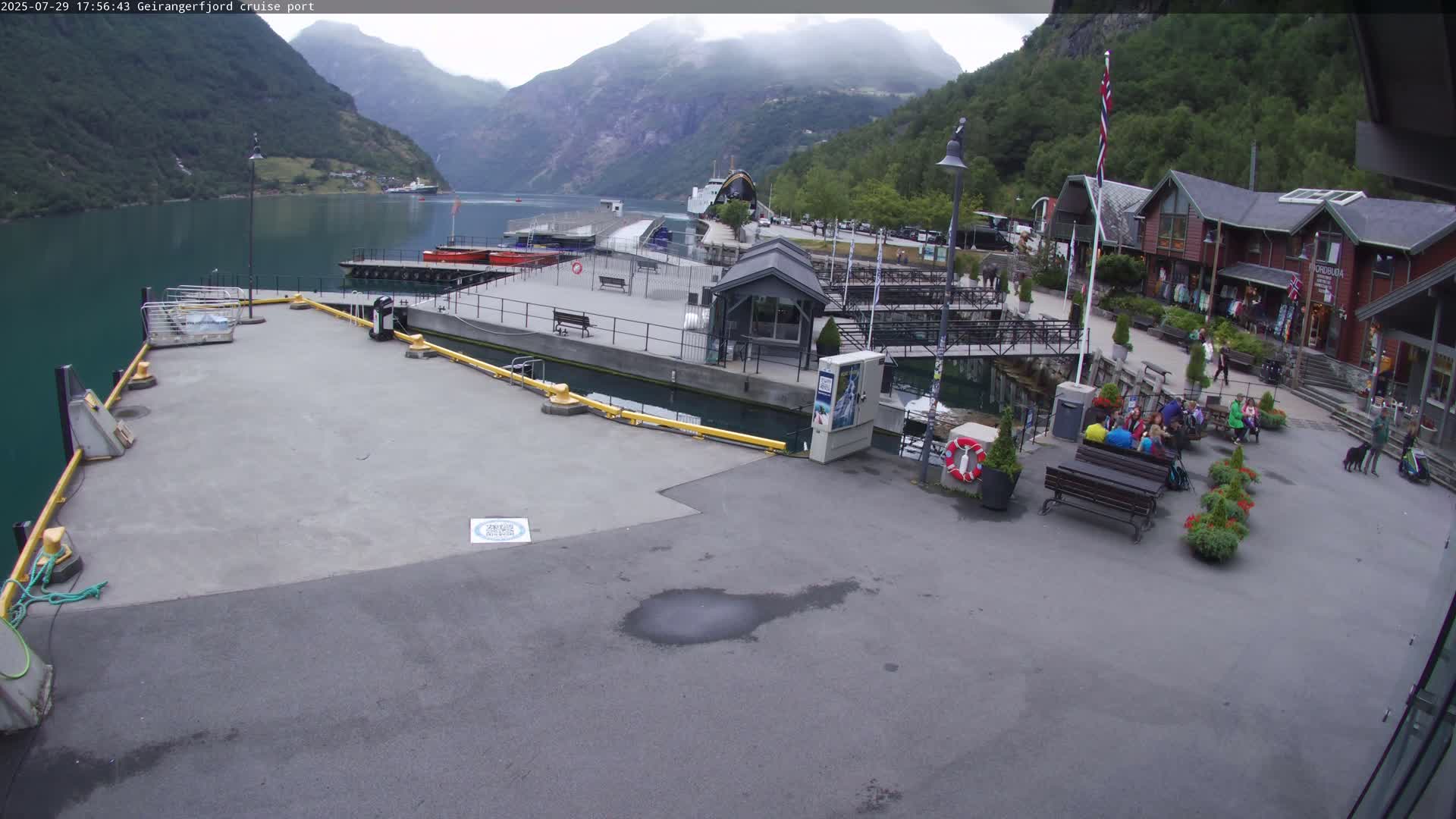Geiranger Fjord & Cruise Terminal Live Cam -  Stranda, Sunmore, More og Romsdal, Western Norway, Norway