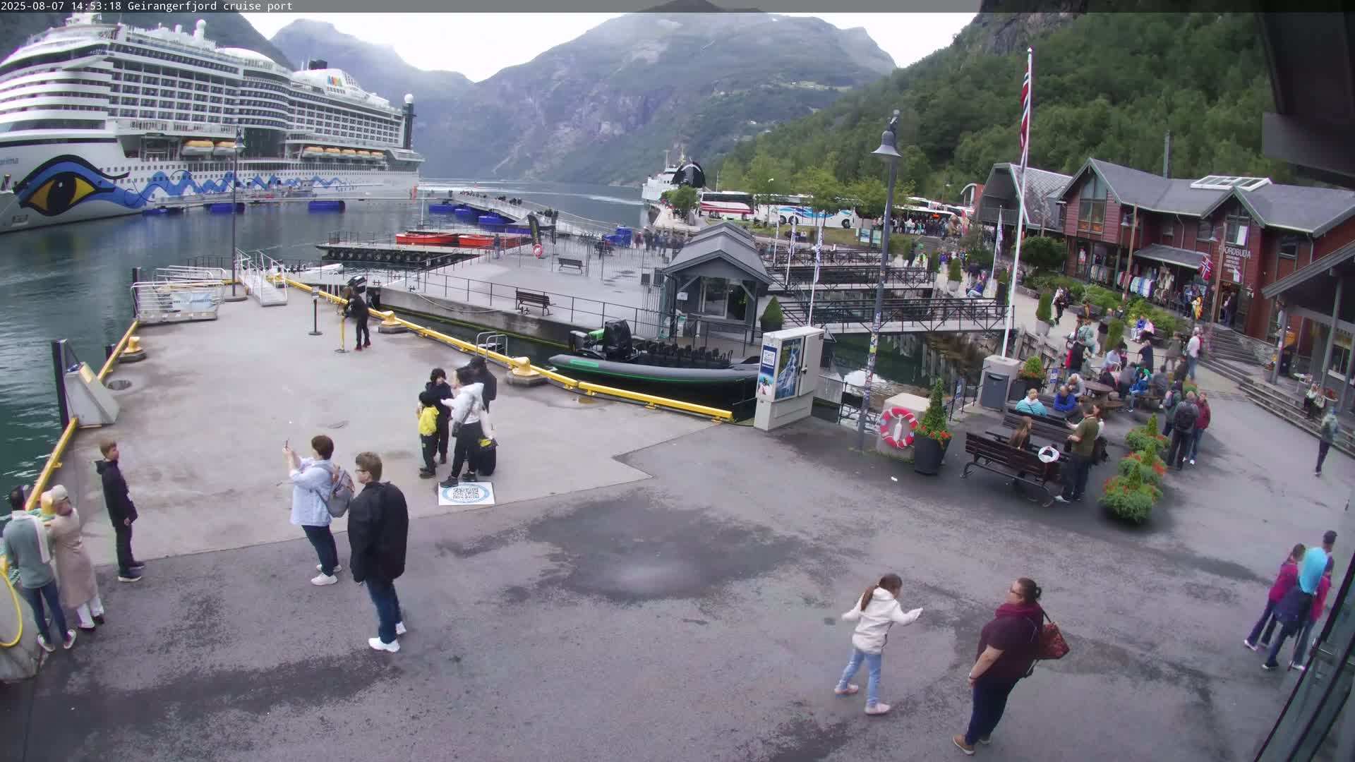 Geiranger Fjord & Cruise Terminal Live Cam -  Stranda, Sunmore, More og Romsdal, Western Norway, Norway