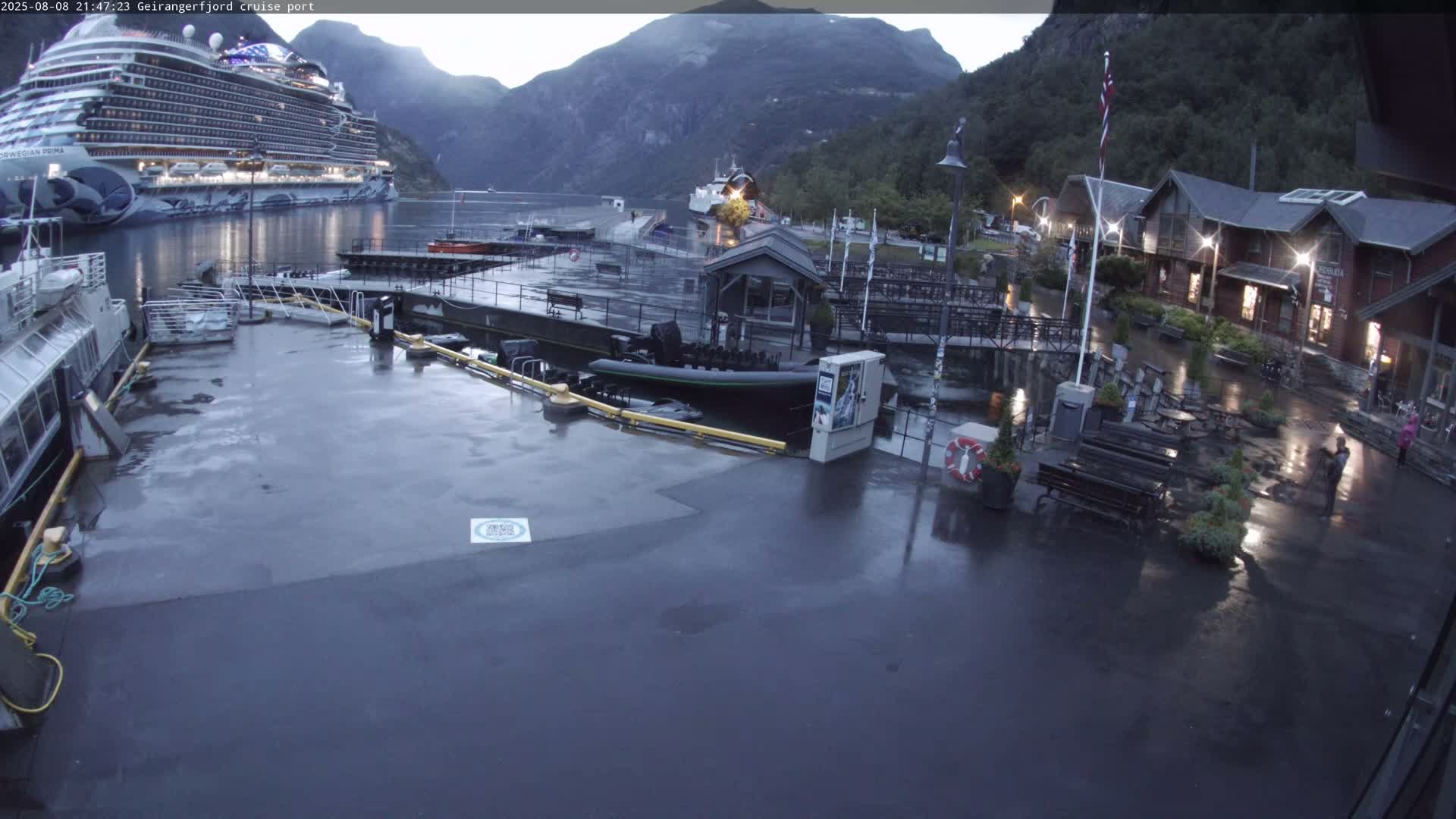 Geiranger Fjord & Cruise Terminal Live Cam -  Stranda, Sunmore, More og Romsdal, Western Norway, Norway