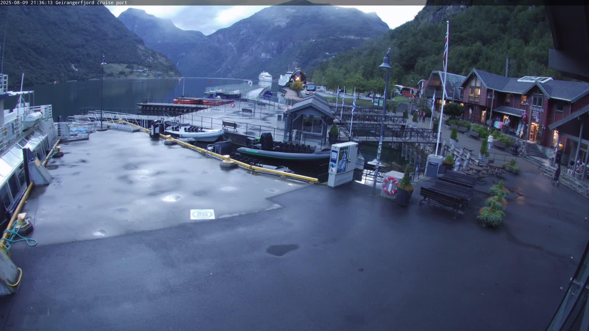 Geiranger Fjord & Cruise Terminal Live Cam -  Stranda, Sunmore, More og Romsdal, Western Norway, Norway