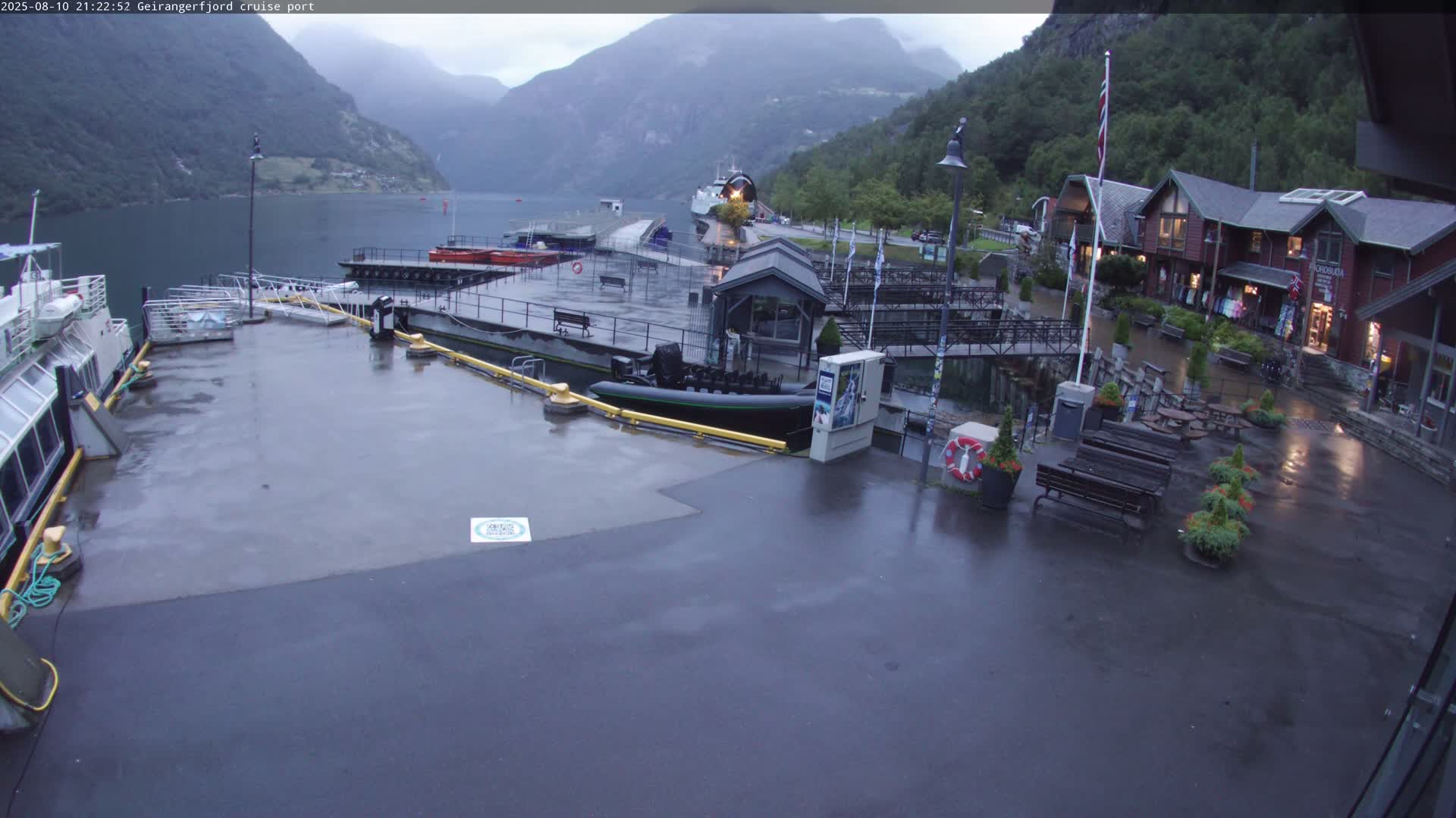 Geiranger Fjord & Cruise Terminal Live Cam -  Stranda, Sunmore, More og Romsdal, Western Norway, Norway