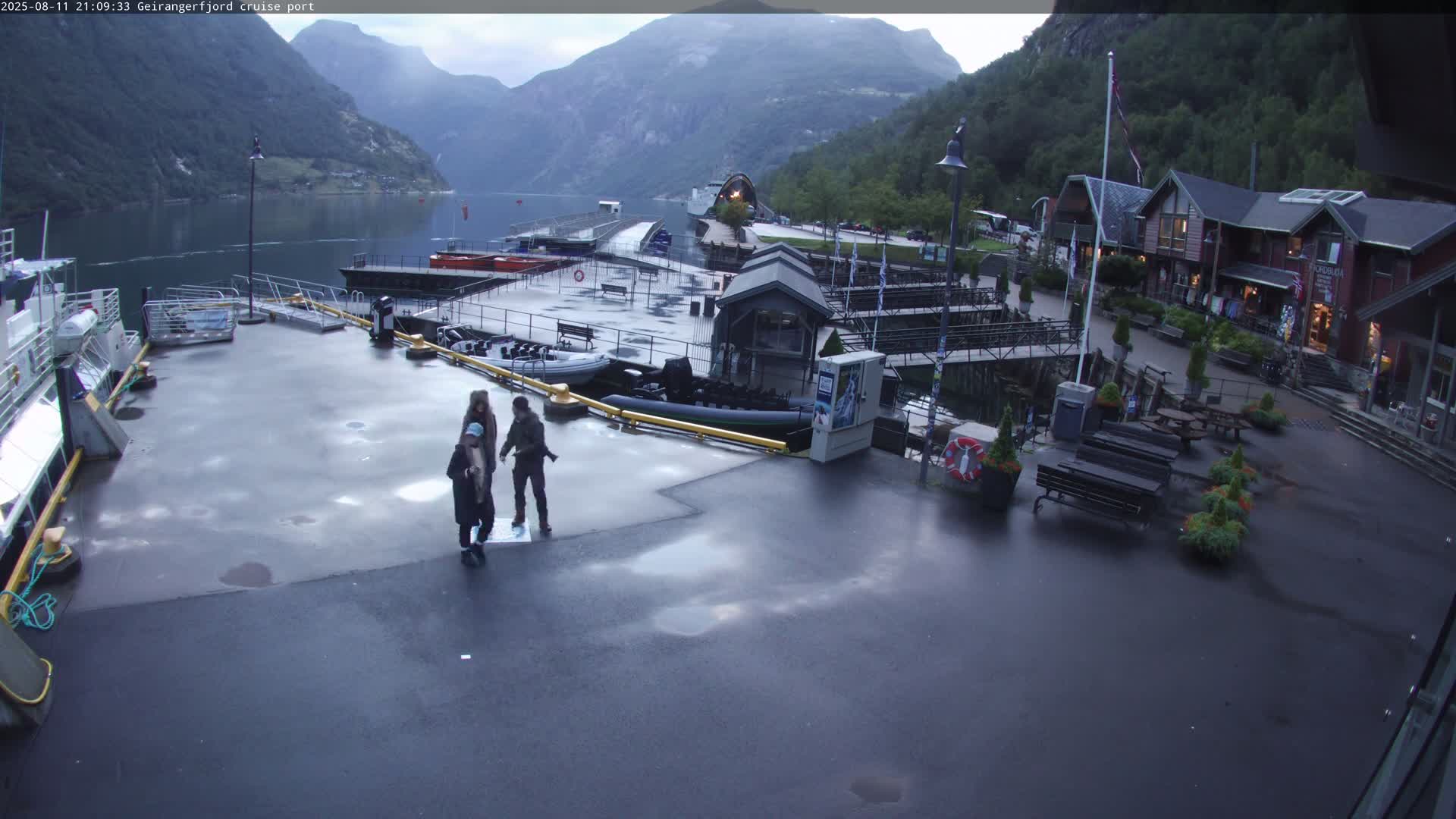 Geiranger Fjord & Cruise Terminal Live Cam -  Stranda, Sunmore, More og Romsdal, Western Norway, Norway