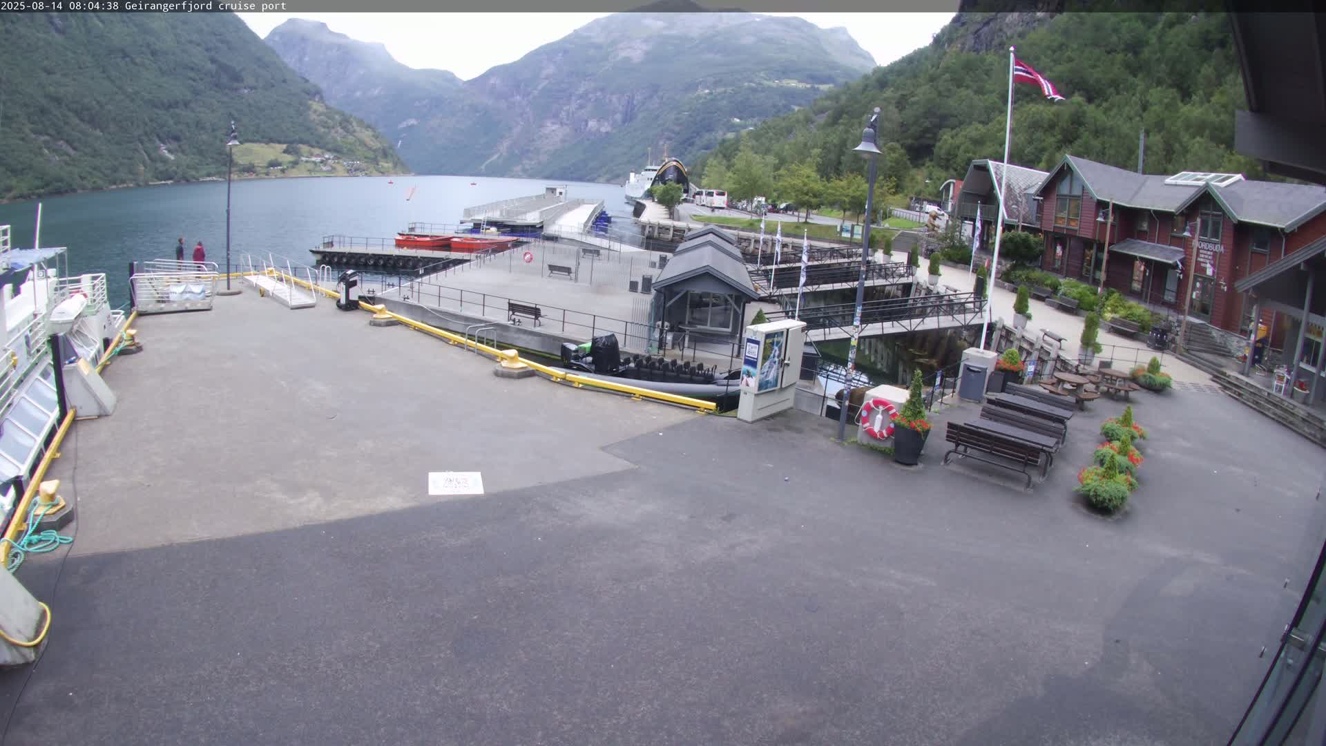 Geiranger Fjord & Cruise Terminal Live Cam -  Stranda, Sunmore, More og Romsdal, Western Norway, Norway