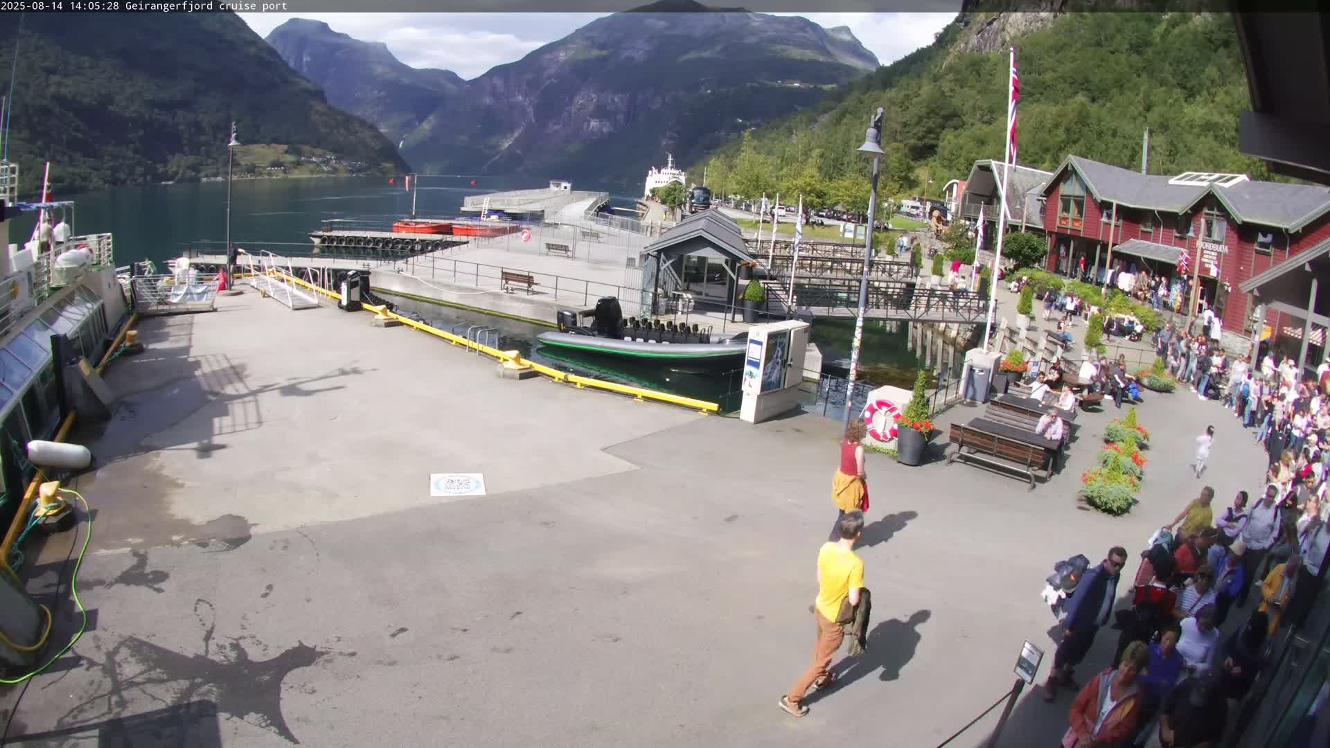 Geiranger Fjord & Cruise Terminal Live Cam -  Stranda, Sunmore, More og Romsdal, Western Norway, Norway