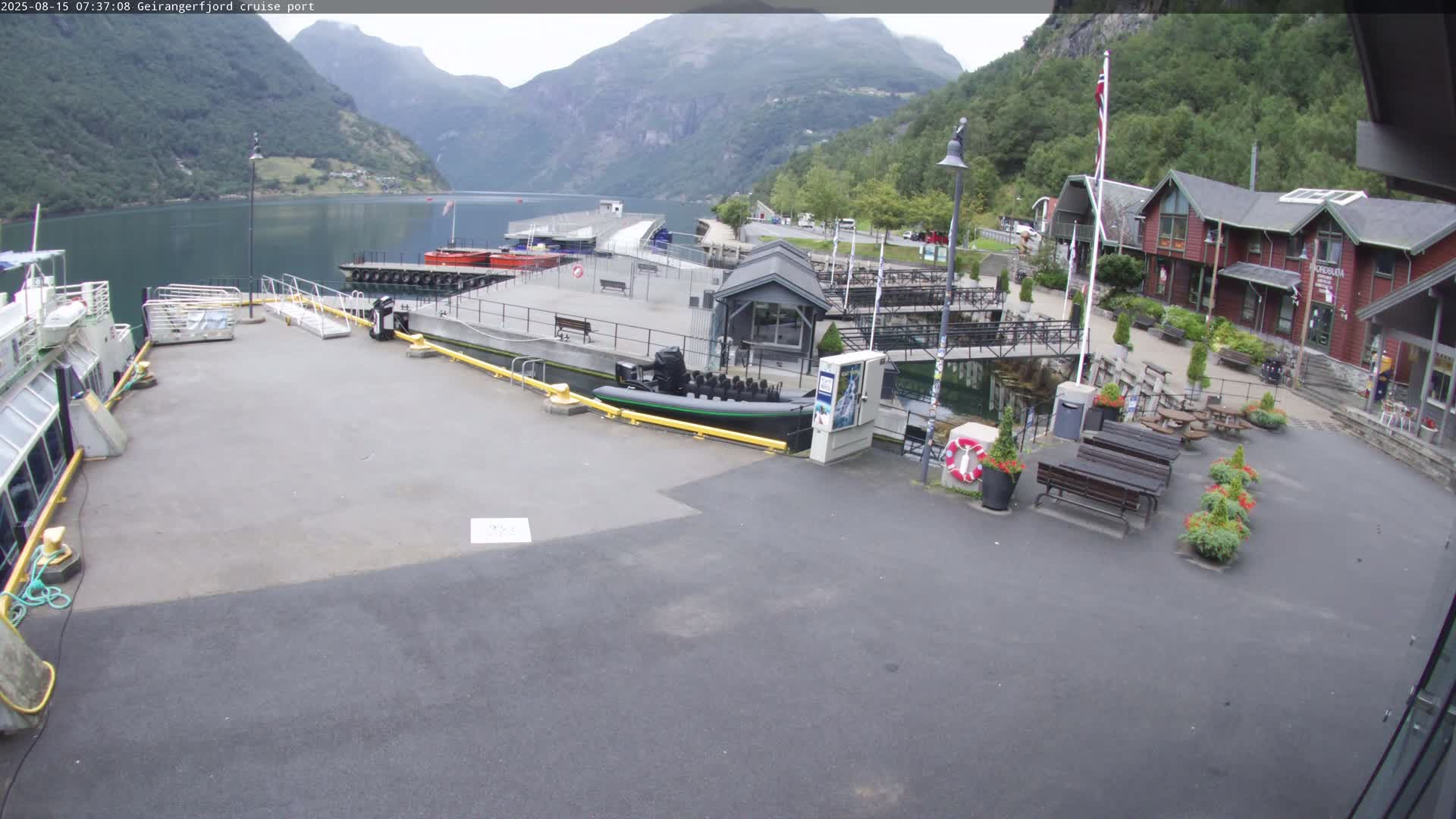 Geiranger Fjord & Cruise Terminal Live Cam -  Stranda, Sunmore, More og Romsdal, Western Norway, Norway