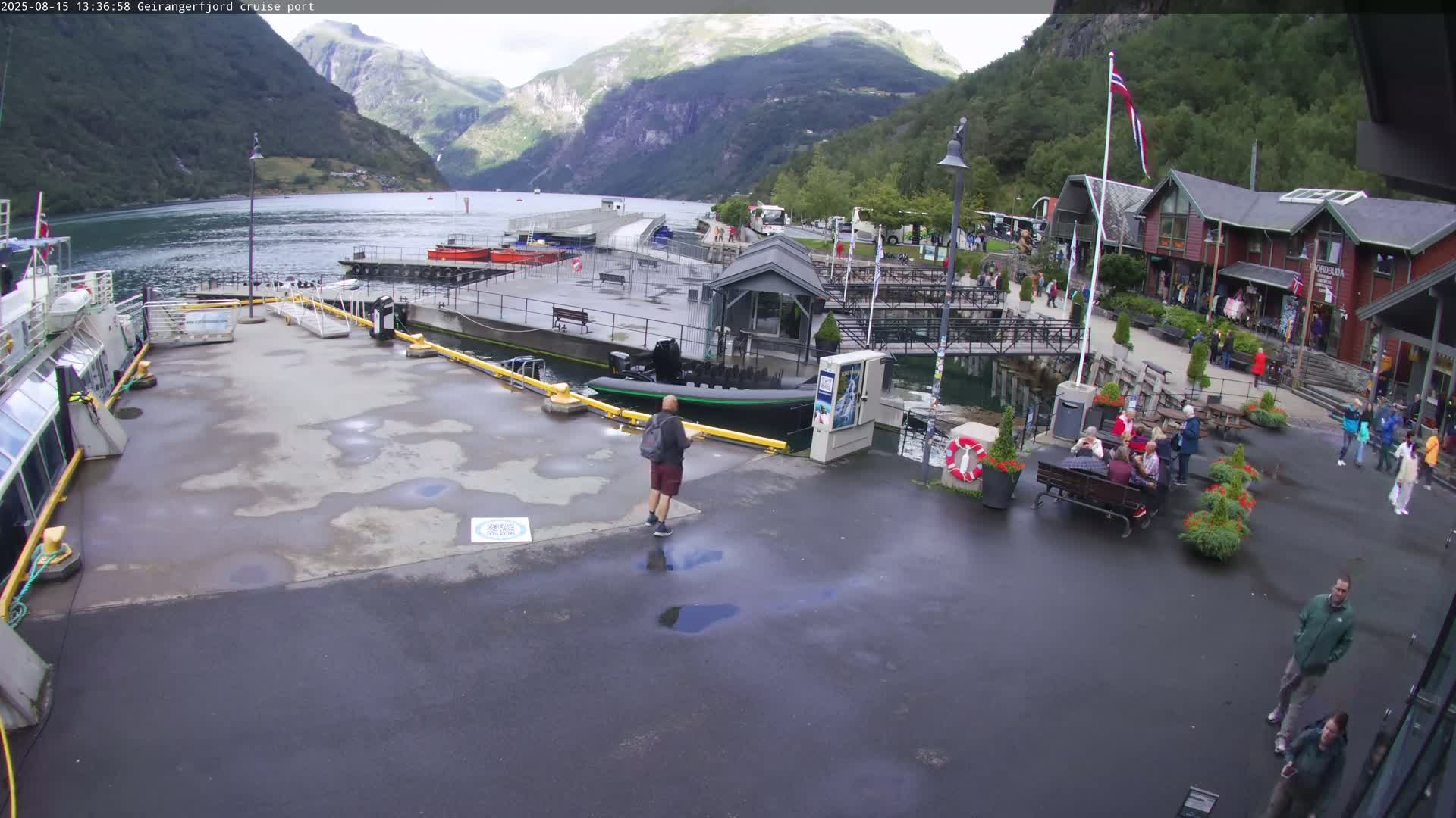 Geiranger Fjord & Cruise Terminal Live Cam -  Stranda, Sunmore, More og Romsdal, Western Norway, Norway
