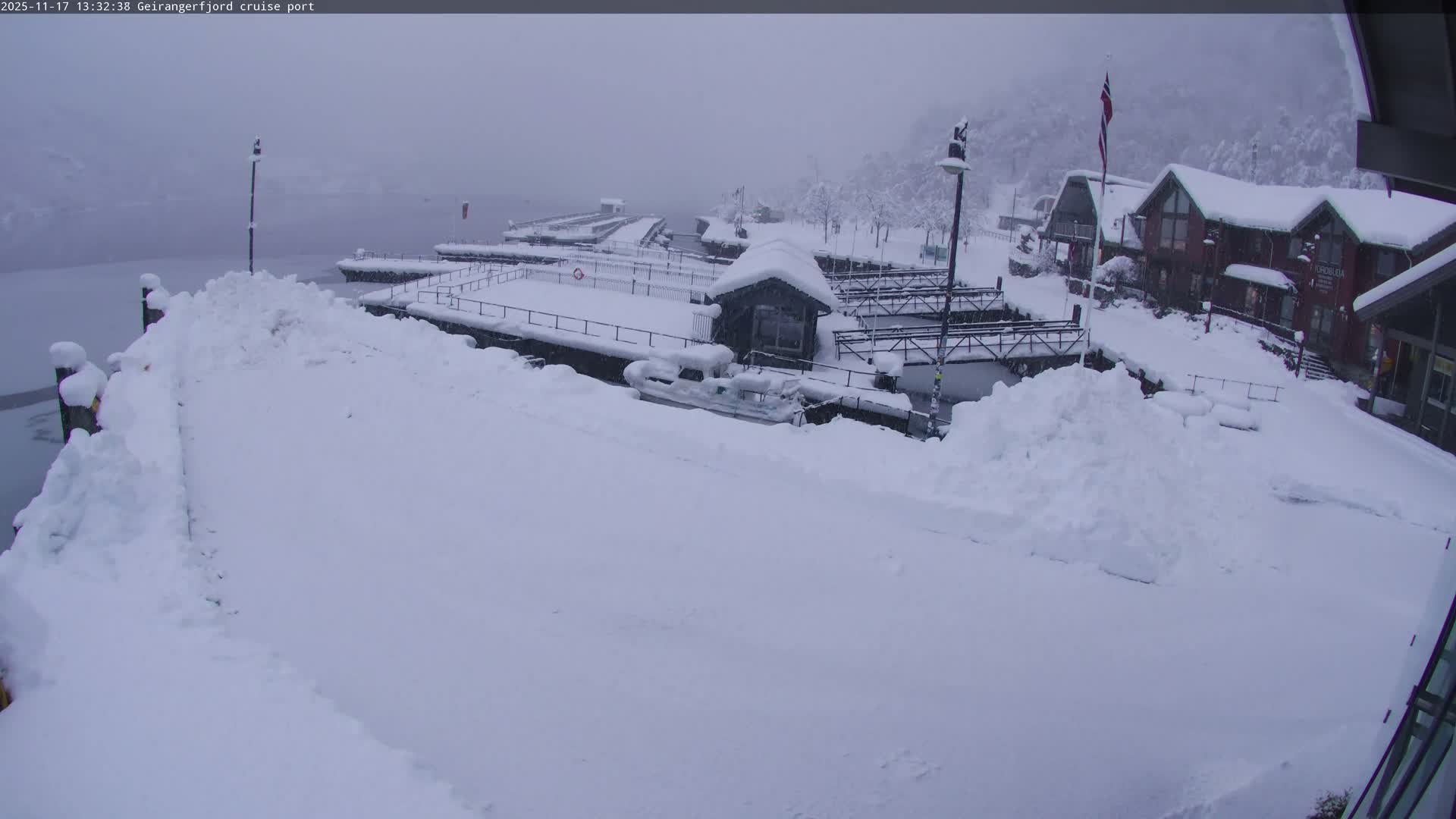 Geiranger Fjord & Cruise Terminal Live Cam -  Stranda, Sunmore, More og Romsdal, Western Norway, Norway