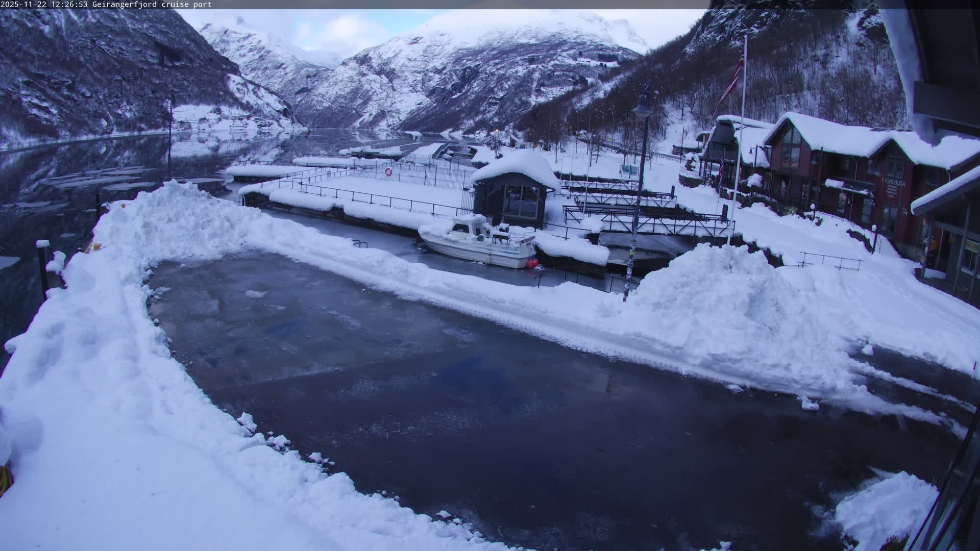 Geiranger Fjord & Cruise Terminal Live Cam -  Stranda, Sunmore, More og Romsdal, Western Norway, Norway