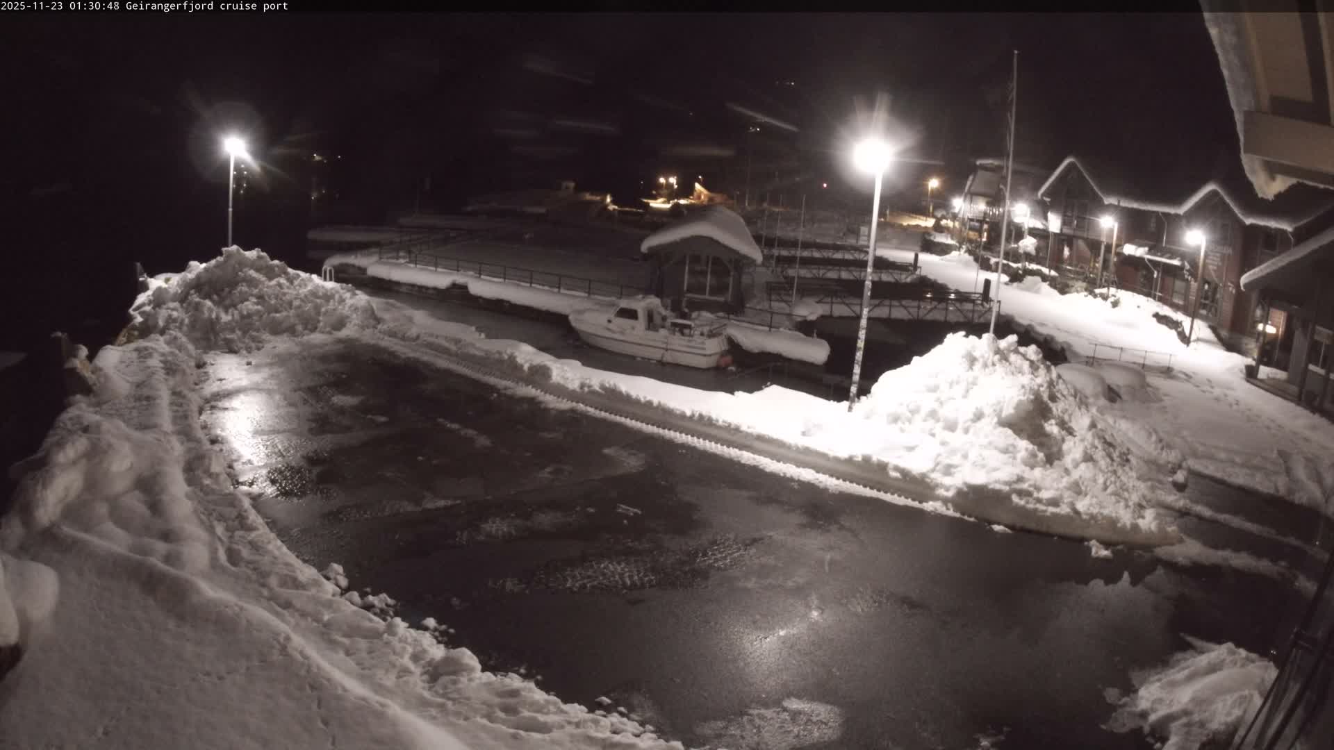 Geiranger Fjord & Cruise Terminal Live Cam -  Stranda, Sunmore, More og Romsdal, Western Norway, Norway