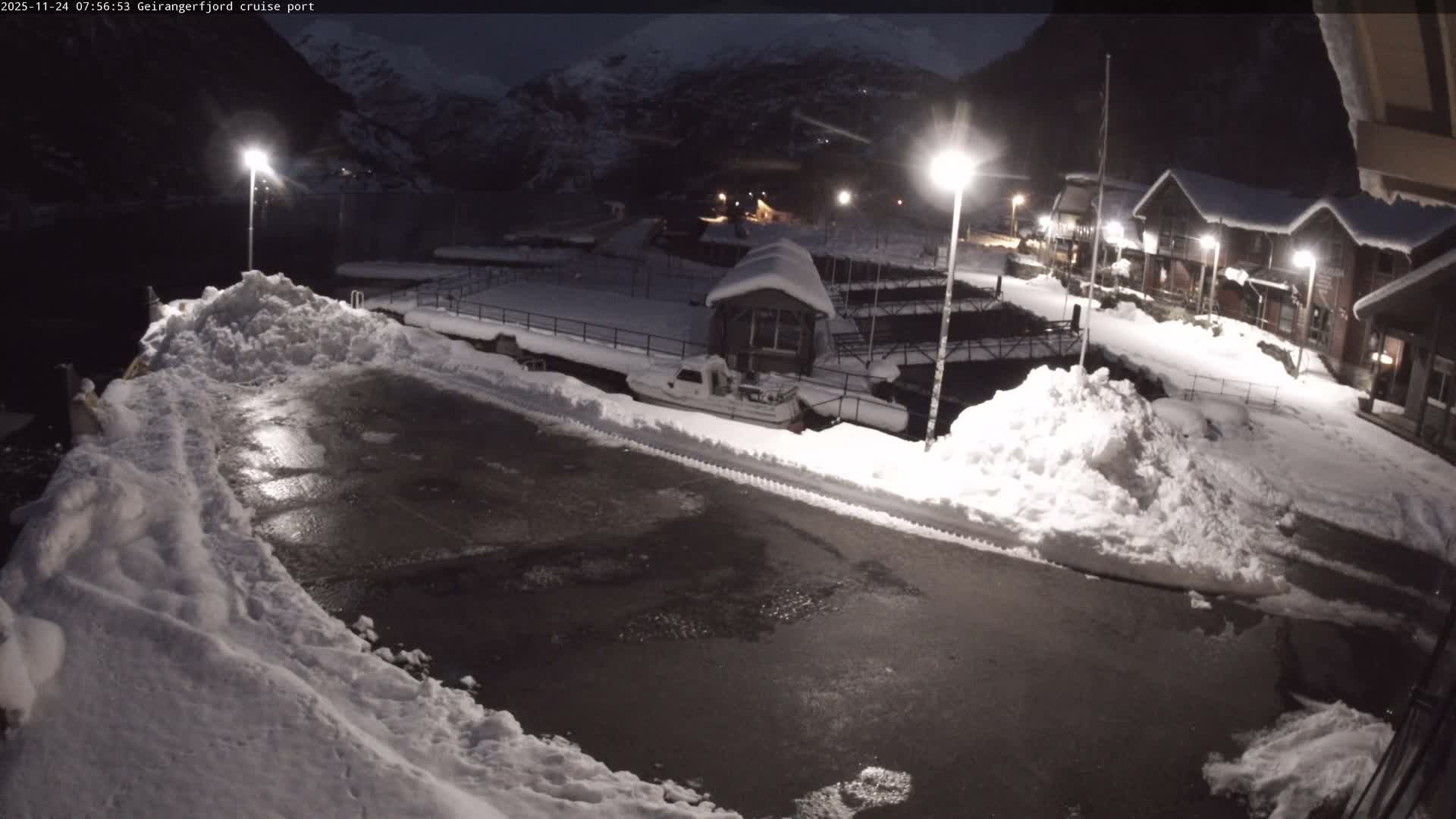 Geiranger Fjord & Cruise Terminal Live Cam -  Stranda, Sunmore, More og Romsdal, Western Norway, Norway