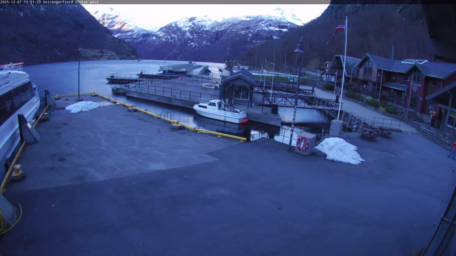 Geiranger Fjord & Cruise Terminal Live Cam -  Stranda, Sunmore, More og Romsdal, Western Norway, Norway