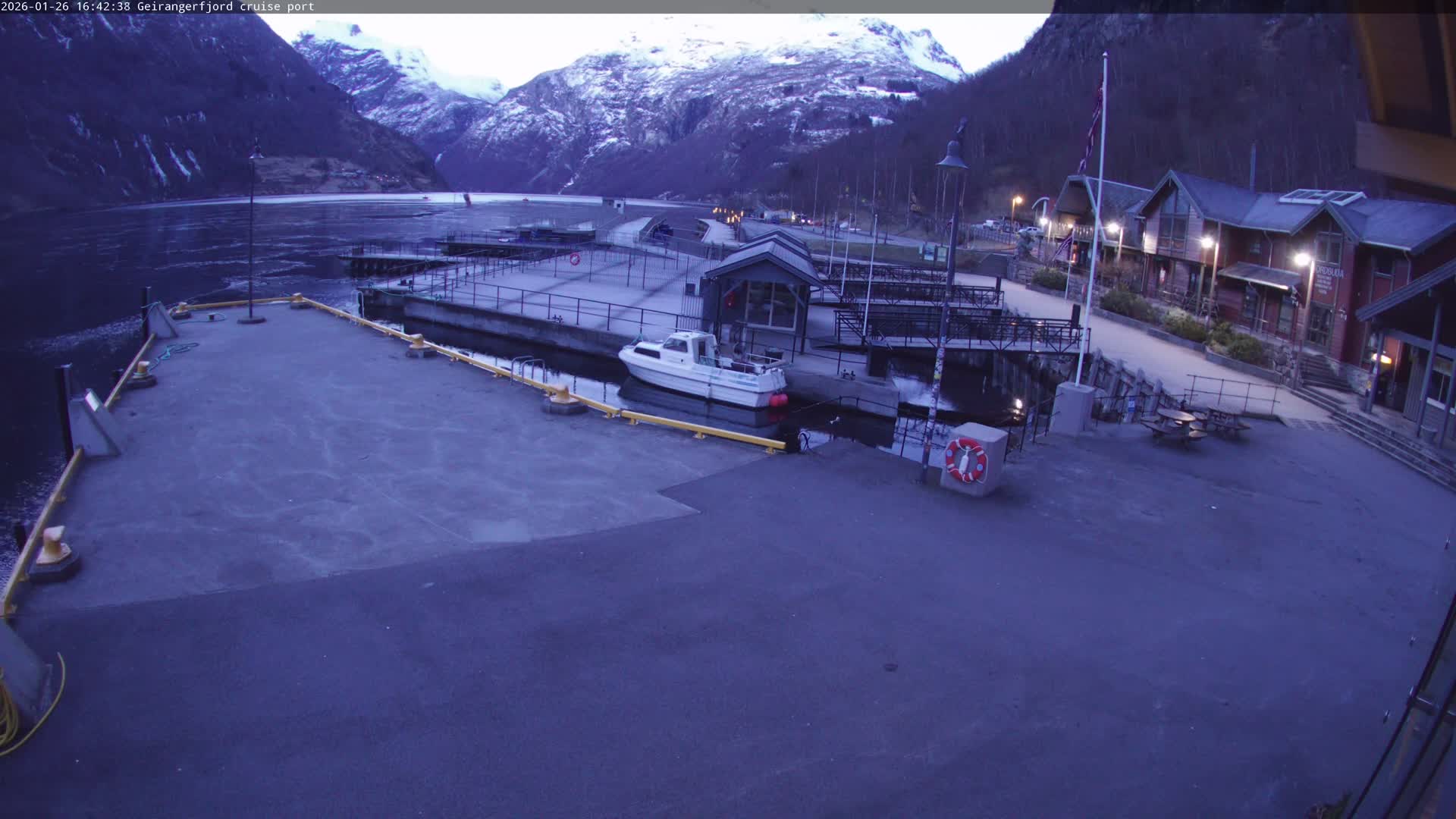 Geiranger Fjord & Cruise Terminal Live Cam -  Stranda, Sunmore, More og Romsdal, Western Norway, Norway