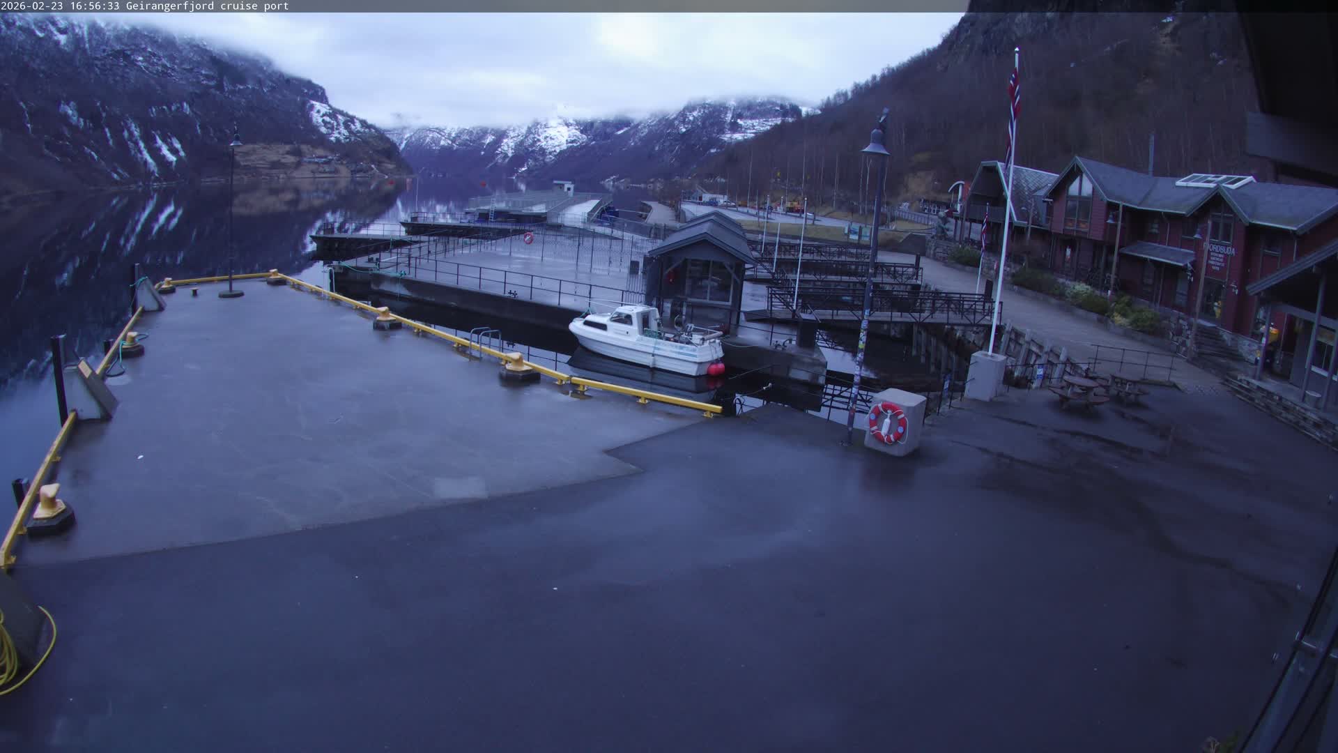 Geiranger Fjord & Cruise Terminal Live Cam -  Stranda, Sunmore, More og Romsdal, Western Norway, Norway