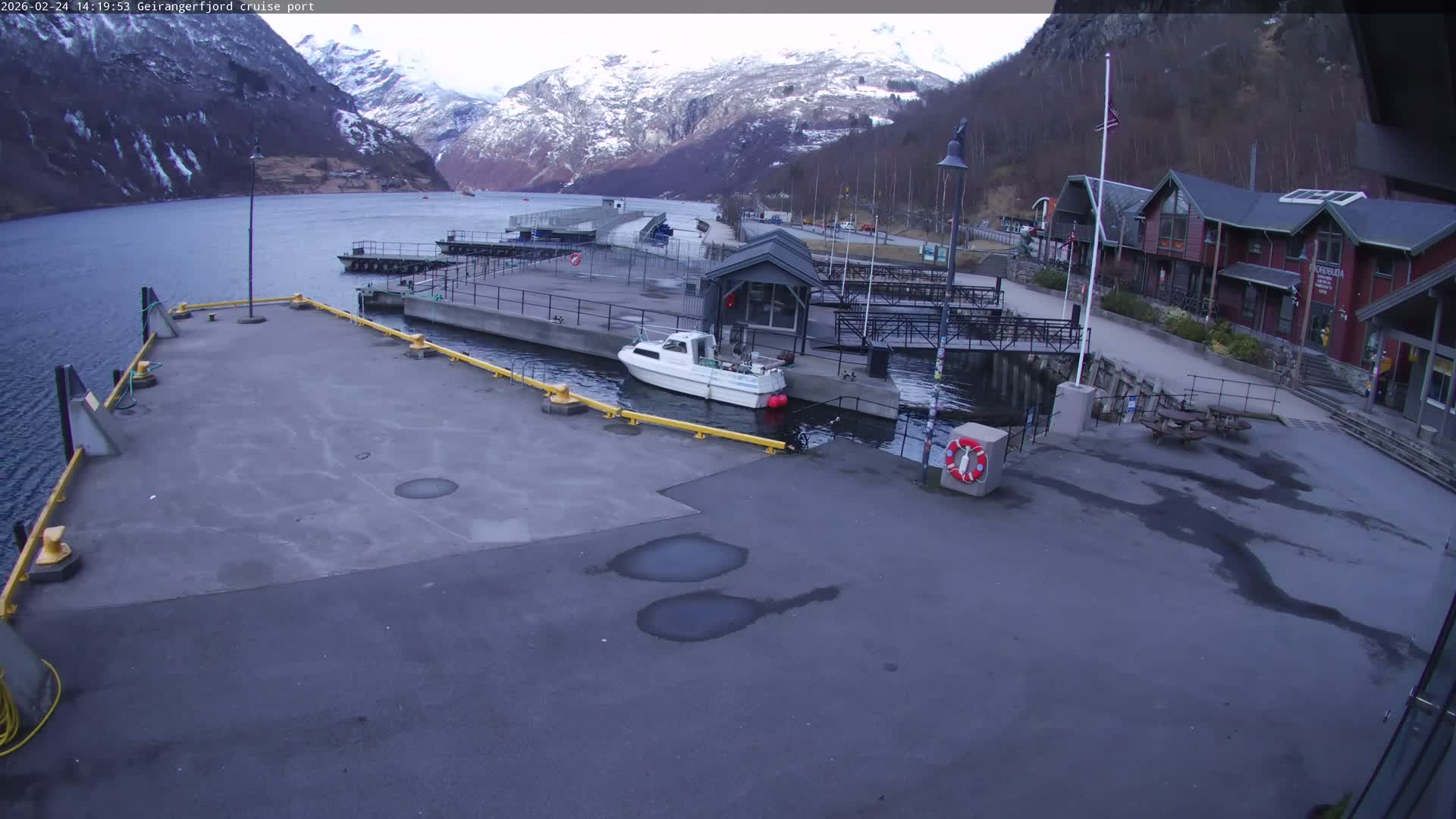 Geiranger Fjord & Cruise Terminal Live Cam -  Stranda, Sunmore, More og Romsdal, Western Norway, Norway