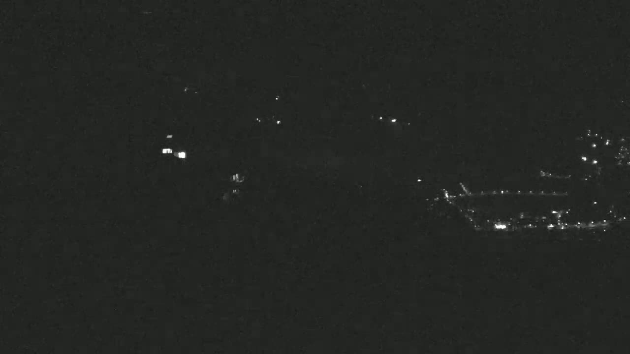Zillertal Valley from Stummerberg View Live Cam - Stummerberg, Politischer Bezirk Schwaz, Tyrol, Austria