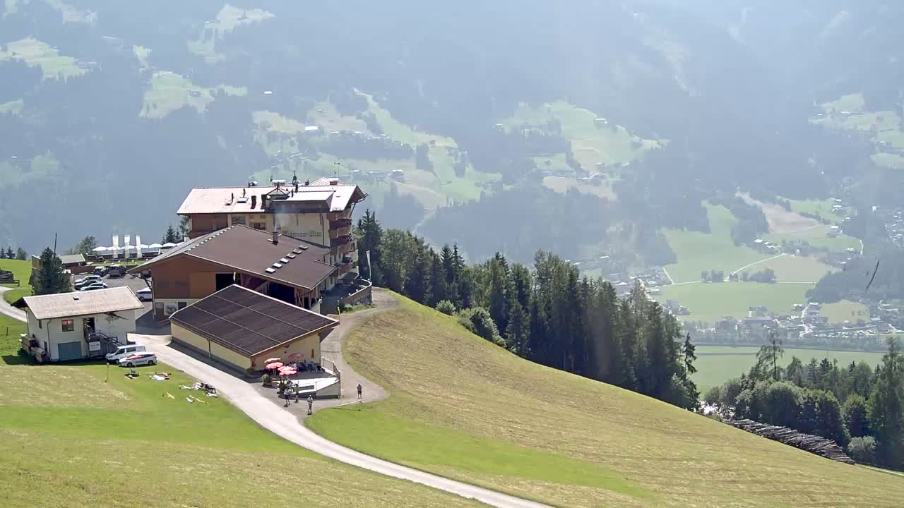 Zillertal Valley from Stummerberg View Live Cam - Stummerberg, Politischer Bezirk Schwaz, Tyrol, Austria