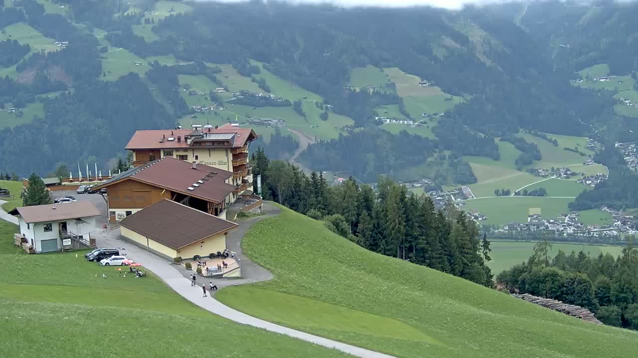 Zillertal Valley from Stummerberg View Live Cam - Stummerberg, Politischer Bezirk Schwaz, Tyrol, Austria