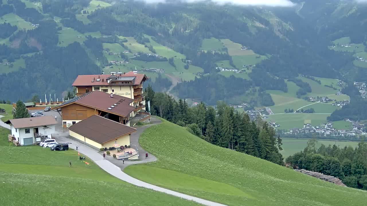 Zillertal Valley from Stummerberg View Live Cam - Stummerberg, Politischer Bezirk Schwaz, Tyrol, Austria