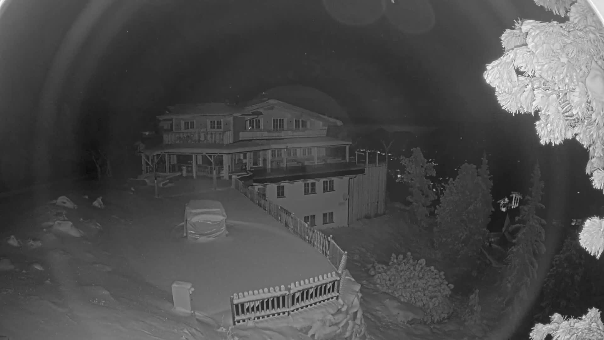 Zillertal Valley & Stummerberg Hill  Live Cam - Kaltenbach, Politischer Bezirk Schwaz, Tyrol, Austria