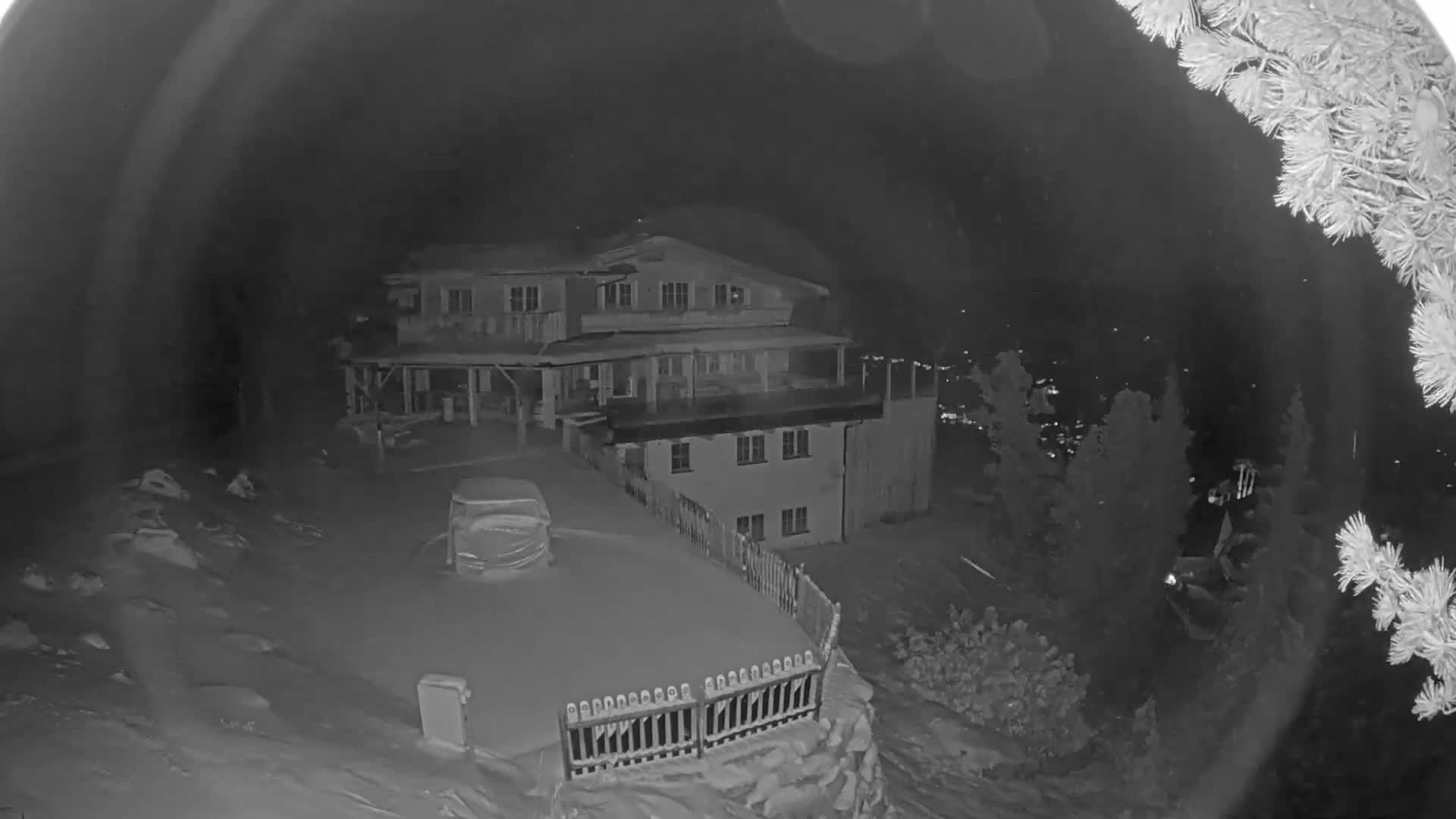 Zillertal Valley & Stummerberg Hill  Live Cam - Kaltenbach, Politischer Bezirk Schwaz, Tyrol, Austria