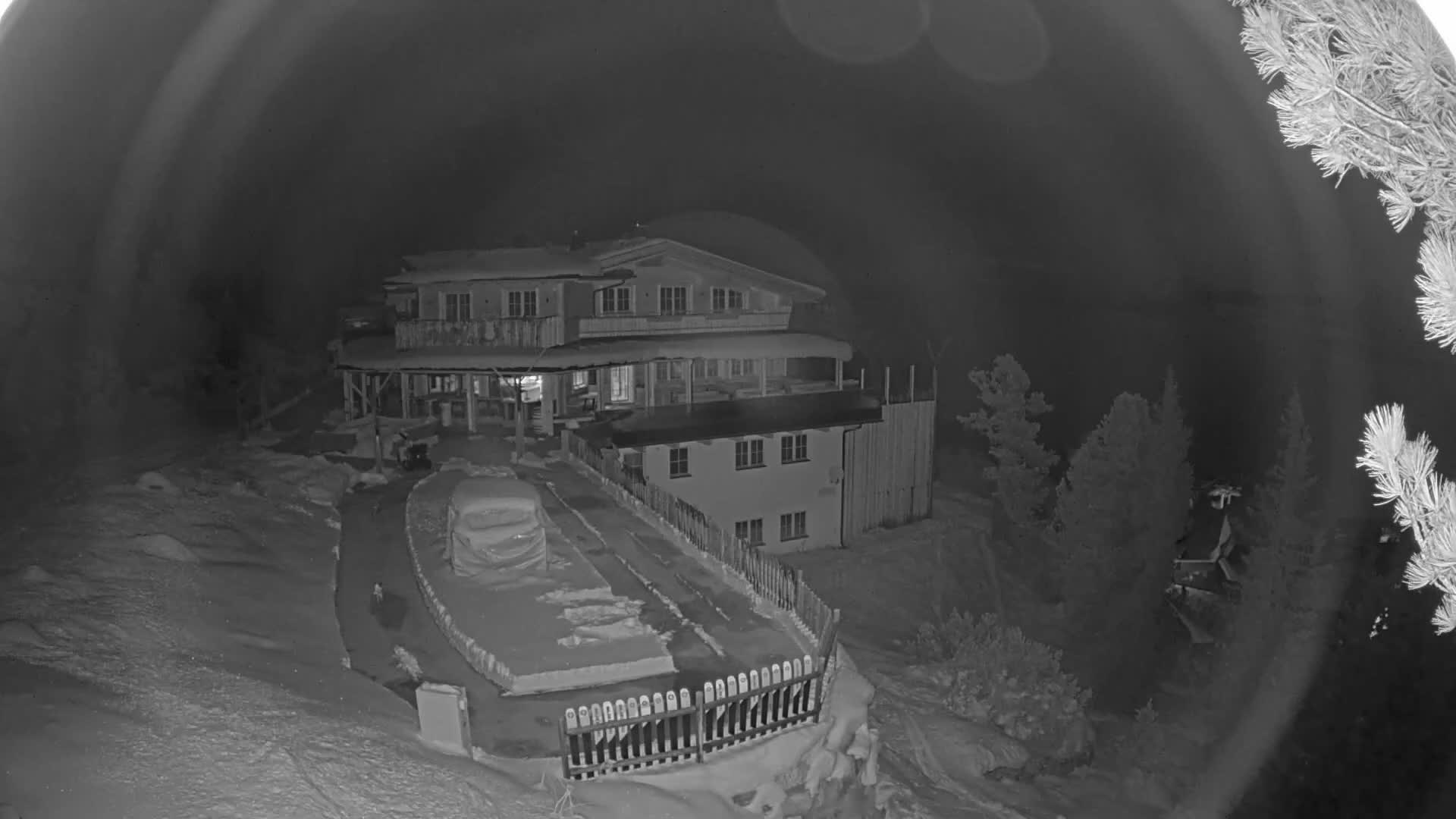 Zillertal Valley & Stummerberg Hill  Live Cam - Kaltenbach, Politischer Bezirk Schwaz, Tyrol, Austria