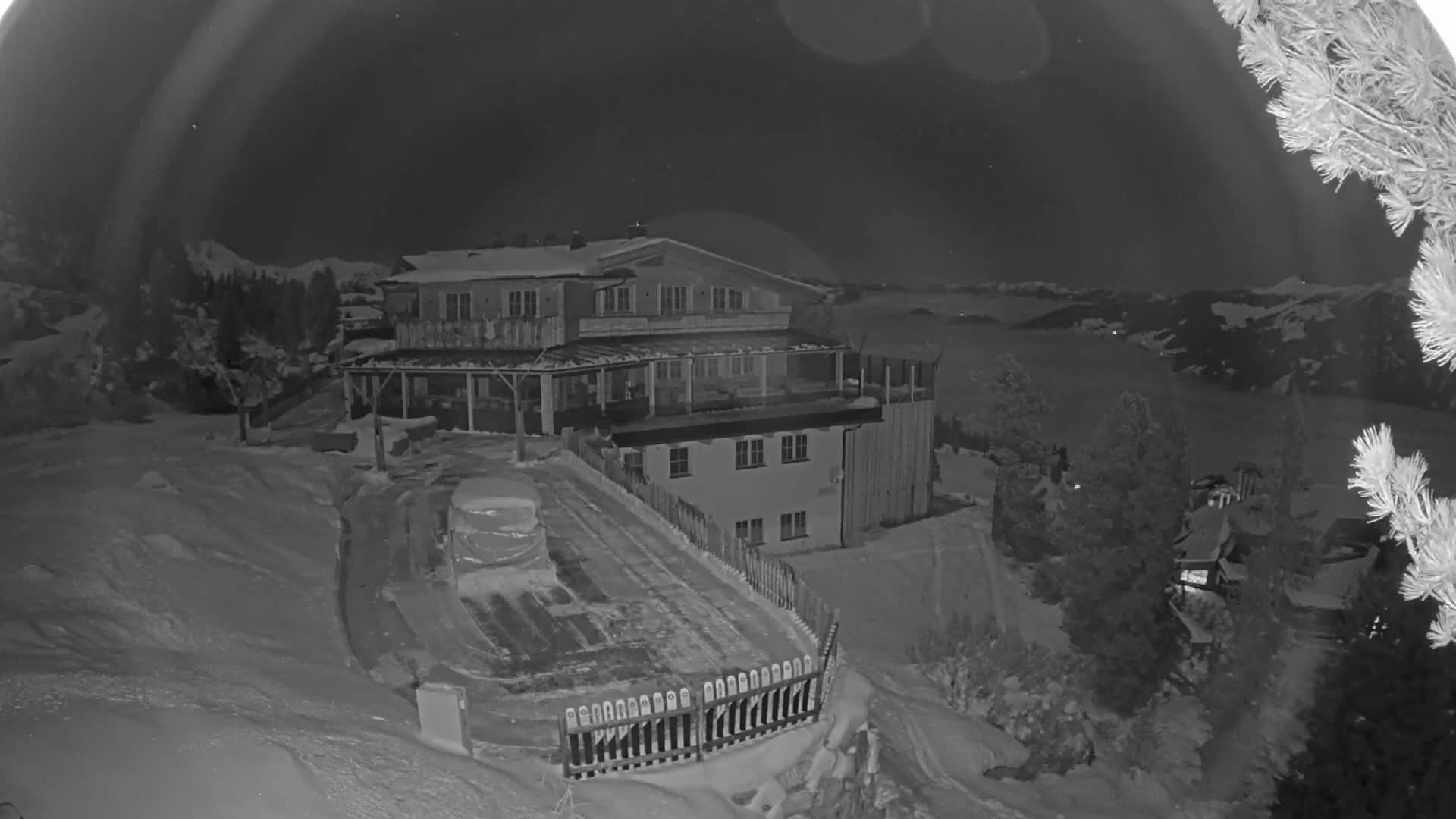 Zillertal Valley & Stummerberg Hill  Live Cam - Kaltenbach, Politischer Bezirk Schwaz, Tyrol, Austria