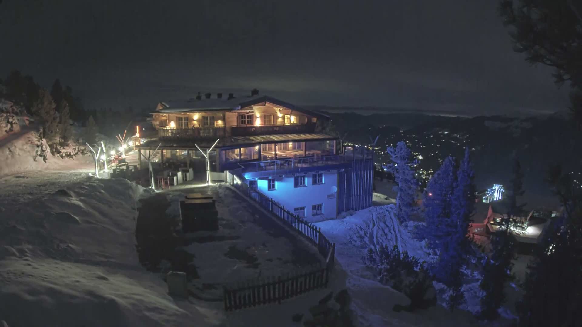 Zillertal Valley & Stummerberg Hill  Live Cam - Kaltenbach, Politischer Bezirk Schwaz, Tyrol, Austria