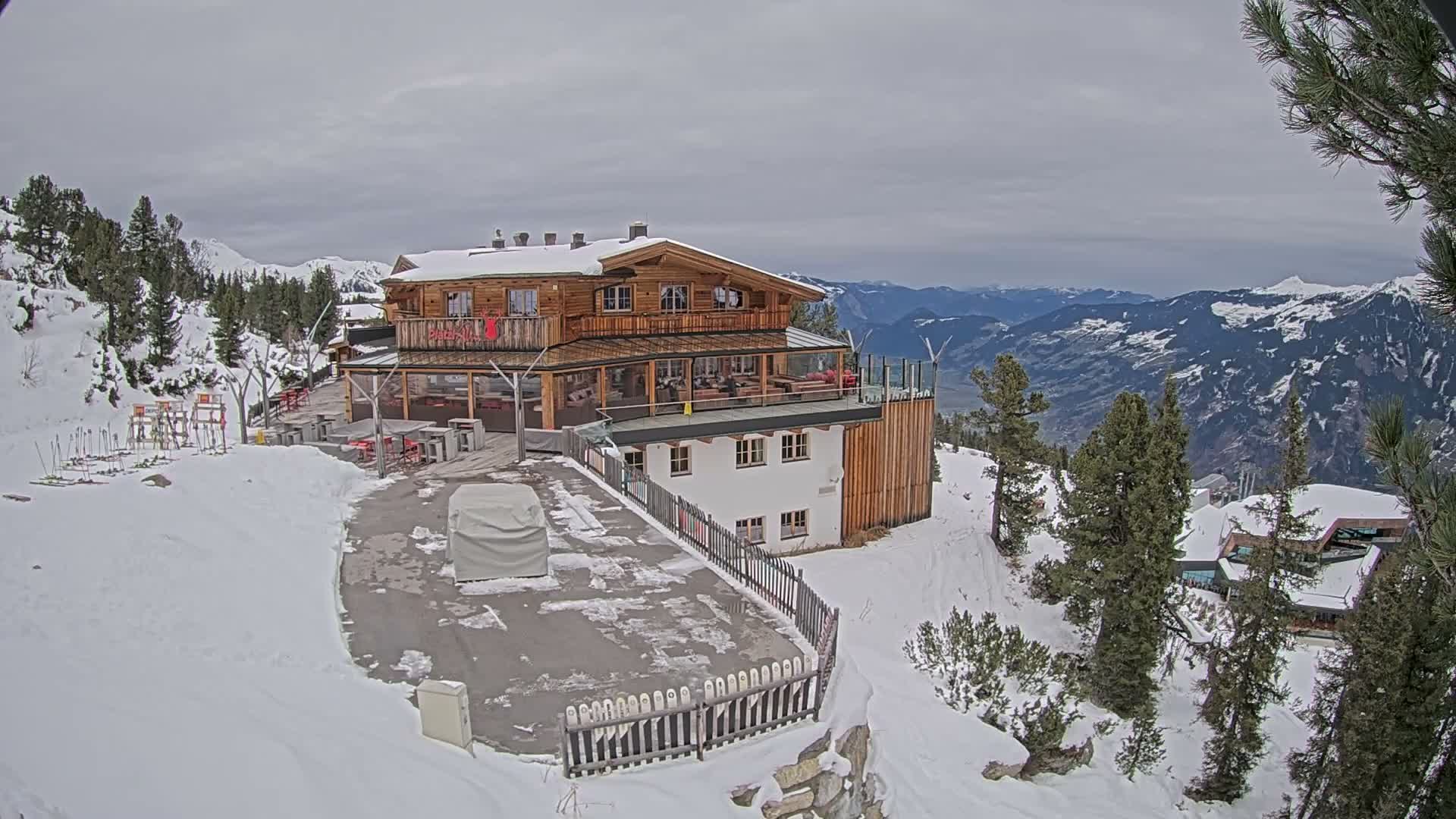 Zillertal Valley & Stummerberg Hill  Live Cam - Kaltenbach, Politischer Bezirk Schwaz, Tyrol, Austria