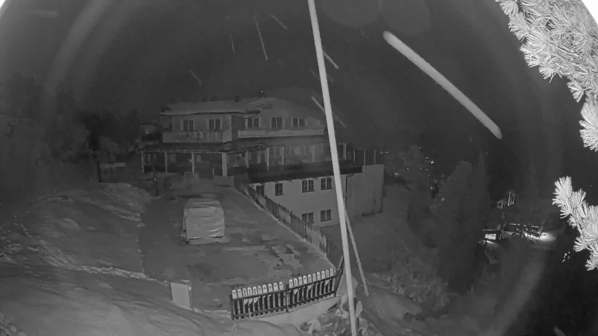 Zillertal Valley & Stummerberg Hill  Live Cam - Kaltenbach, Politischer Bezirk Schwaz, Tyrol, Austria