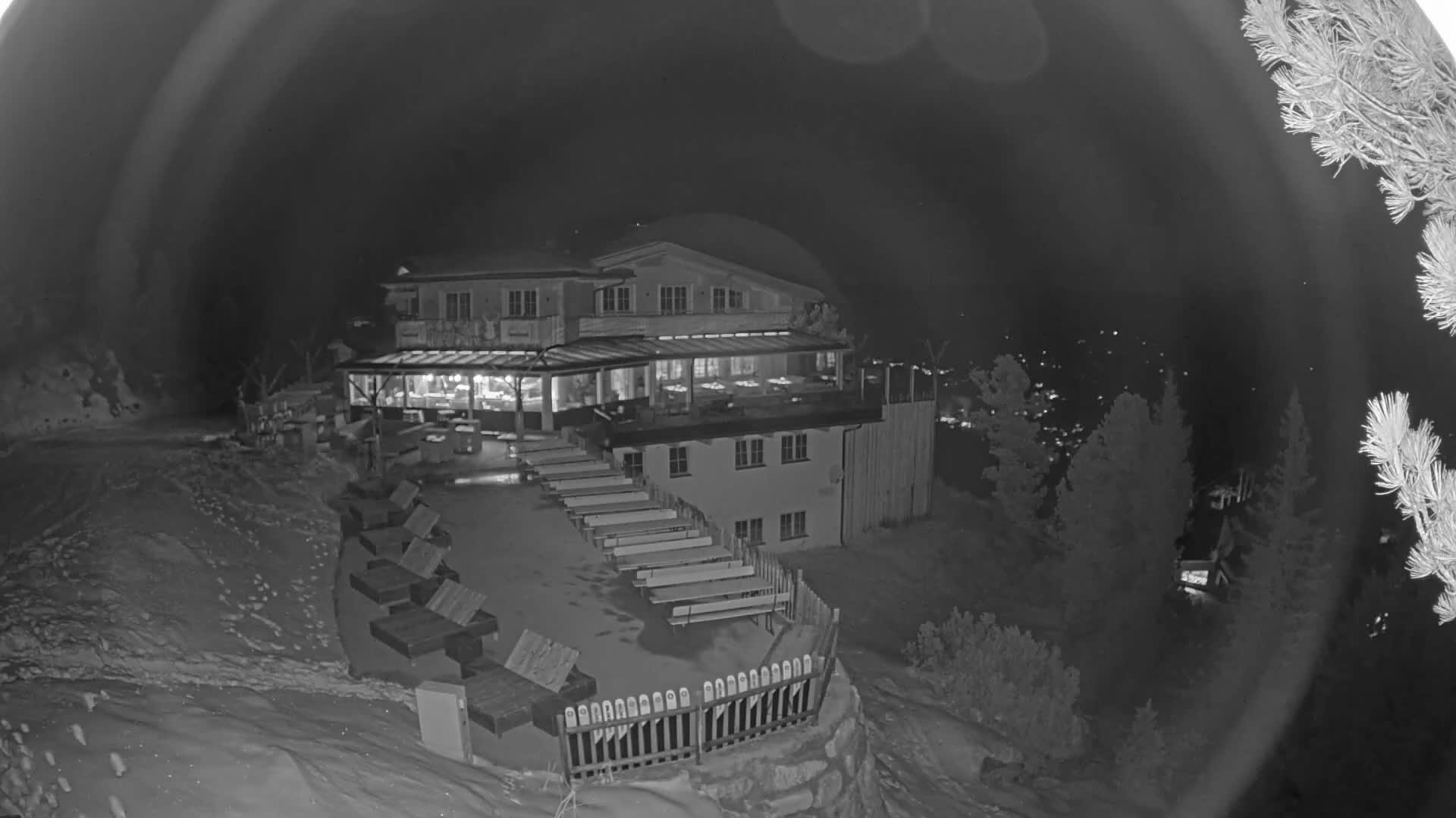 Zillertal Valley & Stummerberg Hill  Live Cam - Kaltenbach, Politischer Bezirk Schwaz, Tyrol, Austria