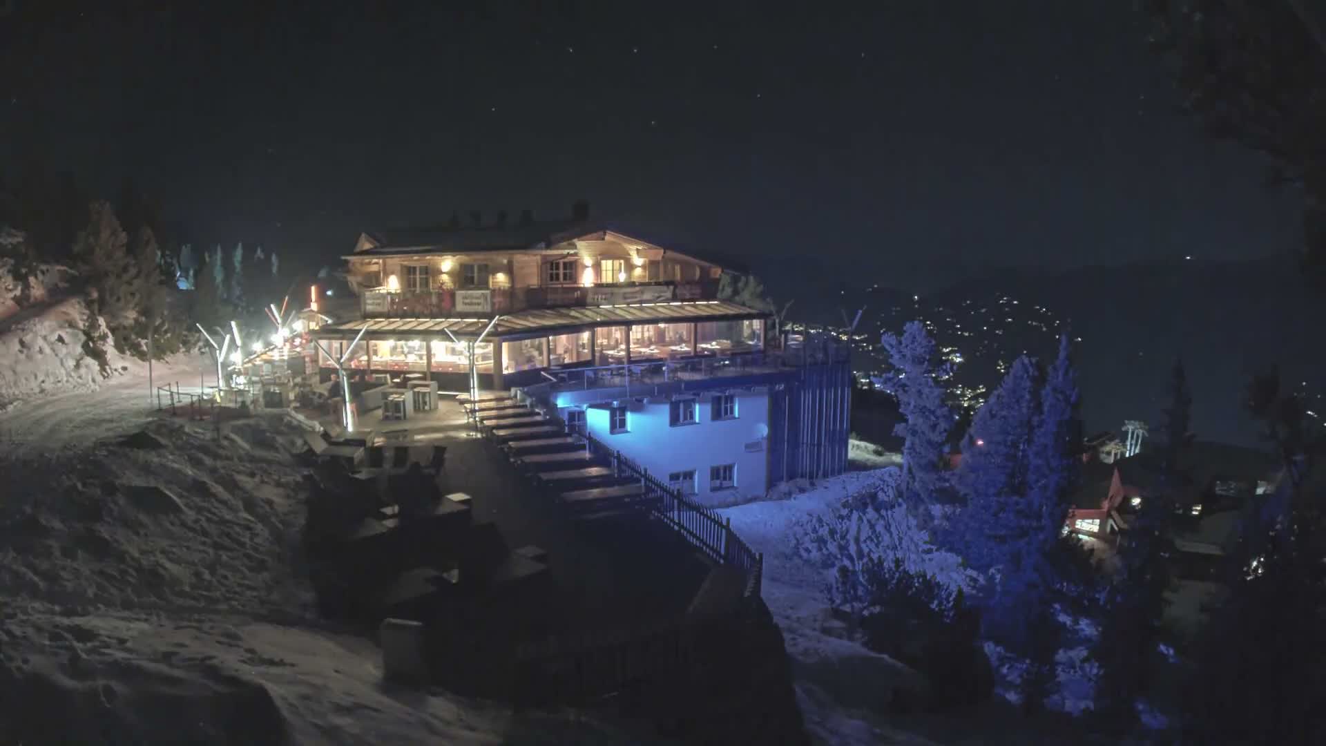 Zillertal Valley & Stummerberg Hill  Live Cam - Kaltenbach, Politischer Bezirk Schwaz, Tyrol, Austria