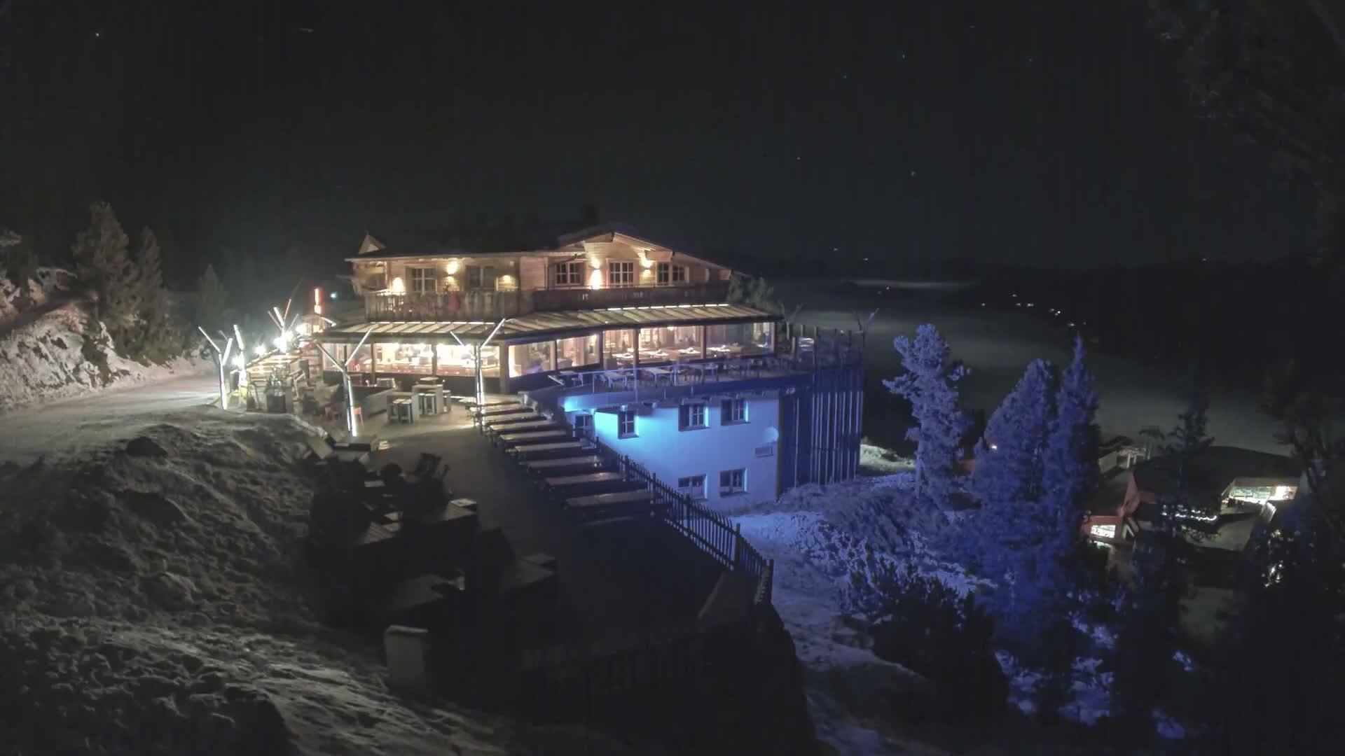 Zillertal Valley & Stummerberg Hill  Live Cam - Kaltenbach, Politischer Bezirk Schwaz, Tyrol, Austria