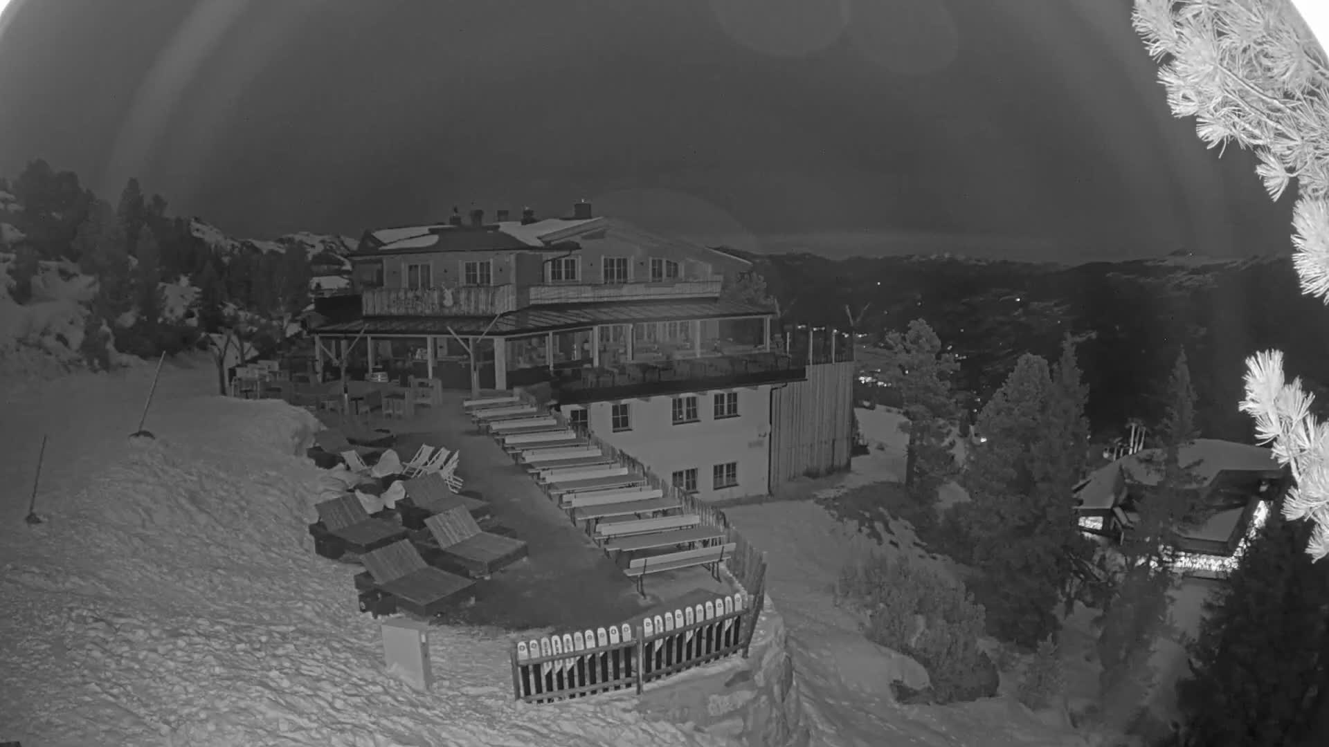 Zillertal Valley & Stummerberg Hill  Live Cam - Kaltenbach, Politischer Bezirk Schwaz, Tyrol, Austria