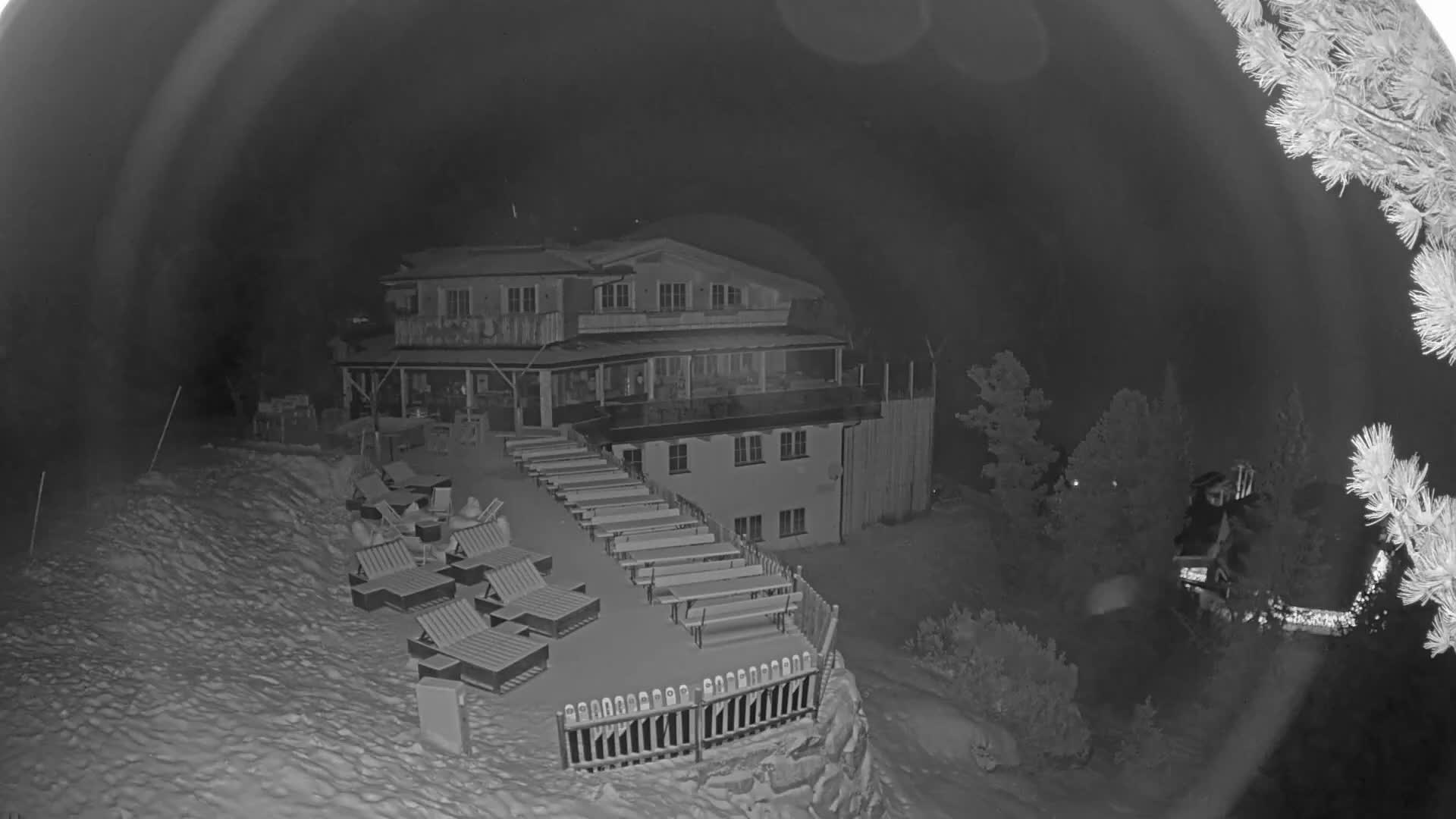 Zillertal Valley & Stummerberg Hill  Live Cam - Kaltenbach, Politischer Bezirk Schwaz, Tyrol, Austria