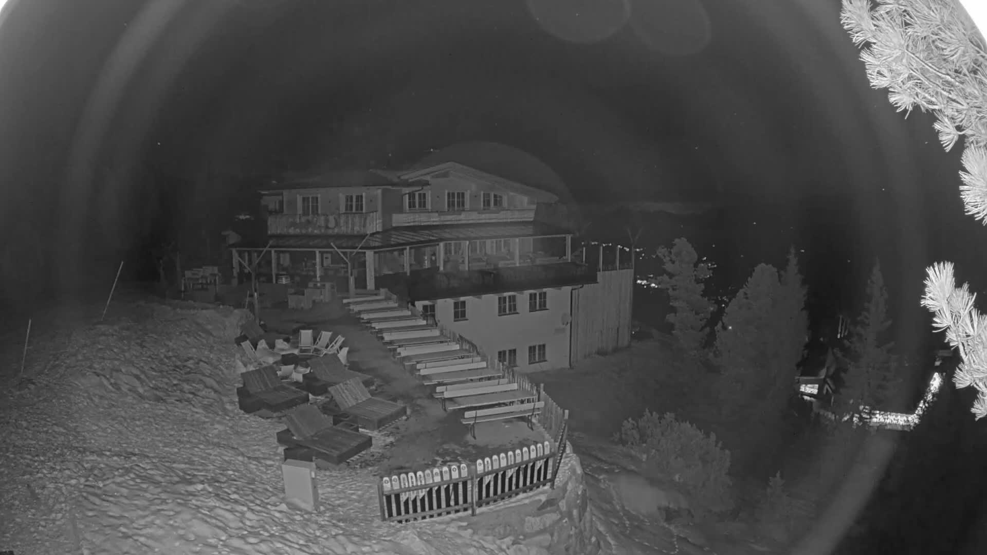 Zillertal Valley & Stummerberg Hill  Live Cam - Kaltenbach, Politischer Bezirk Schwaz, Tyrol, Austria
