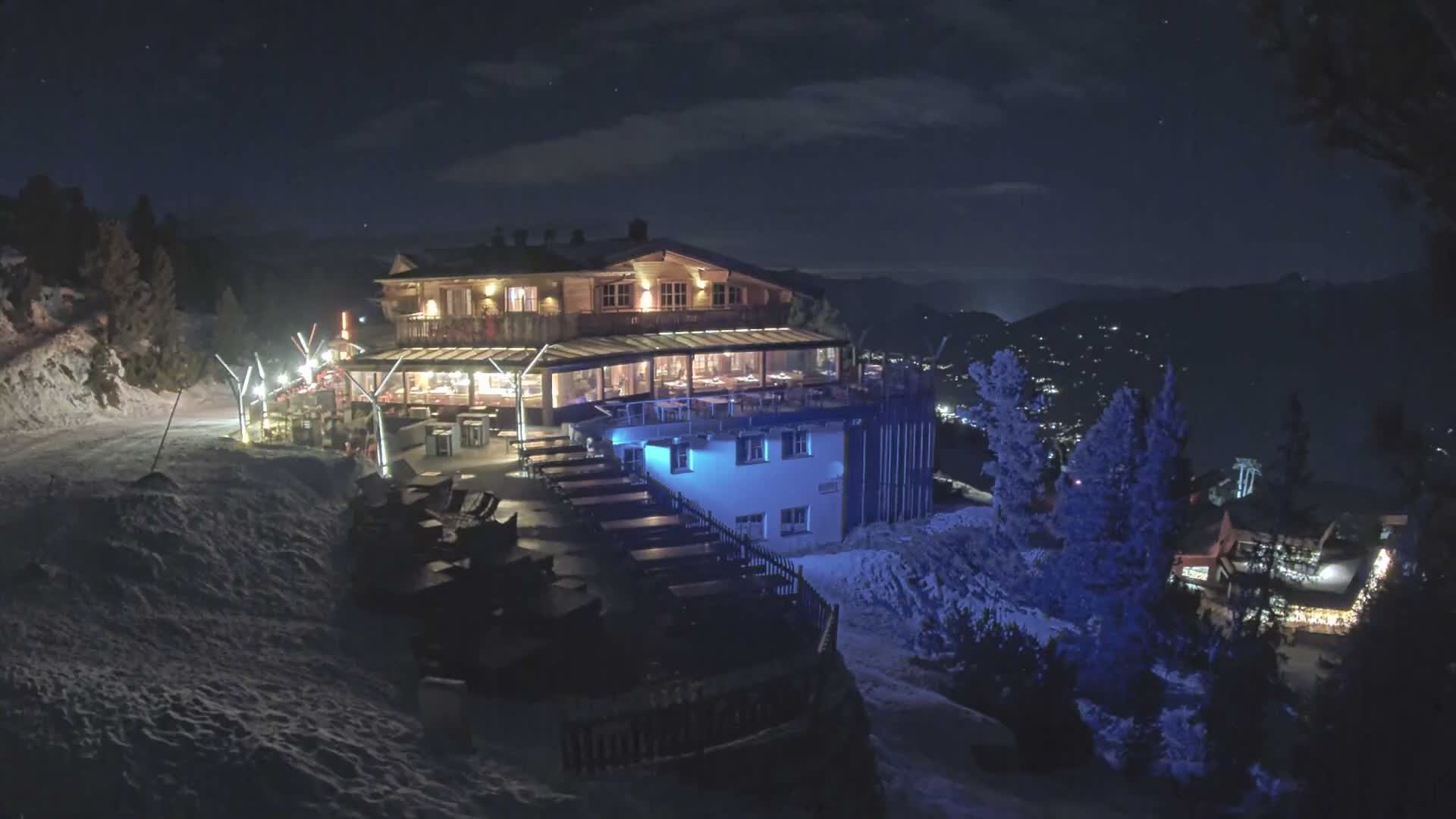 Zillertal Valley & Stummerberg Hill  Live Cam - Kaltenbach, Politischer Bezirk Schwaz, Tyrol, Austria