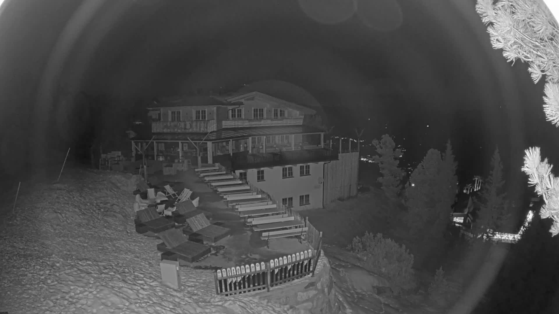 Zillertal Valley & Stummerberg Hill  Live Cam - Kaltenbach, Politischer Bezirk Schwaz, Tyrol, Austria