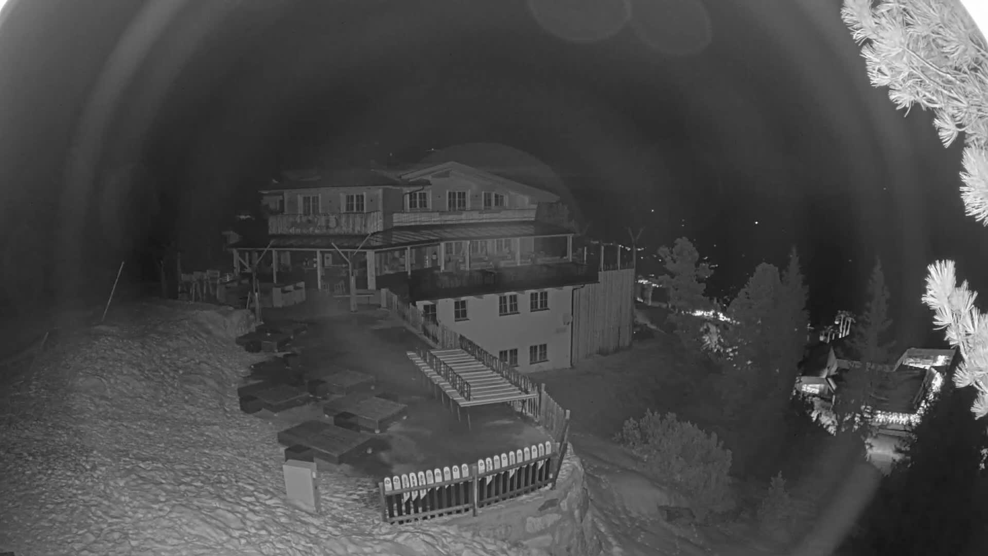 Zillertal Valley & Stummerberg Hill  Live Cam - Kaltenbach, Politischer Bezirk Schwaz, Tyrol, Austria