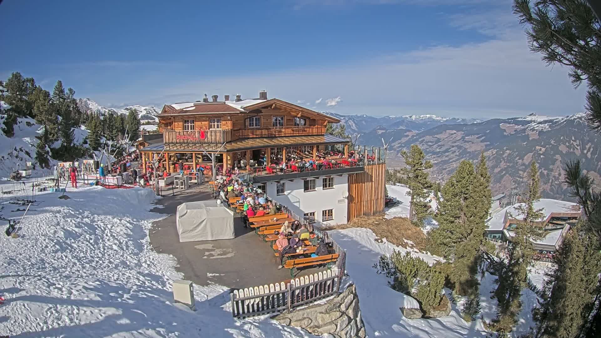 Zillertal Valley & Stummerberg Hill  Live Cam - Kaltenbach, Politischer Bezirk Schwaz, Tyrol, Austria