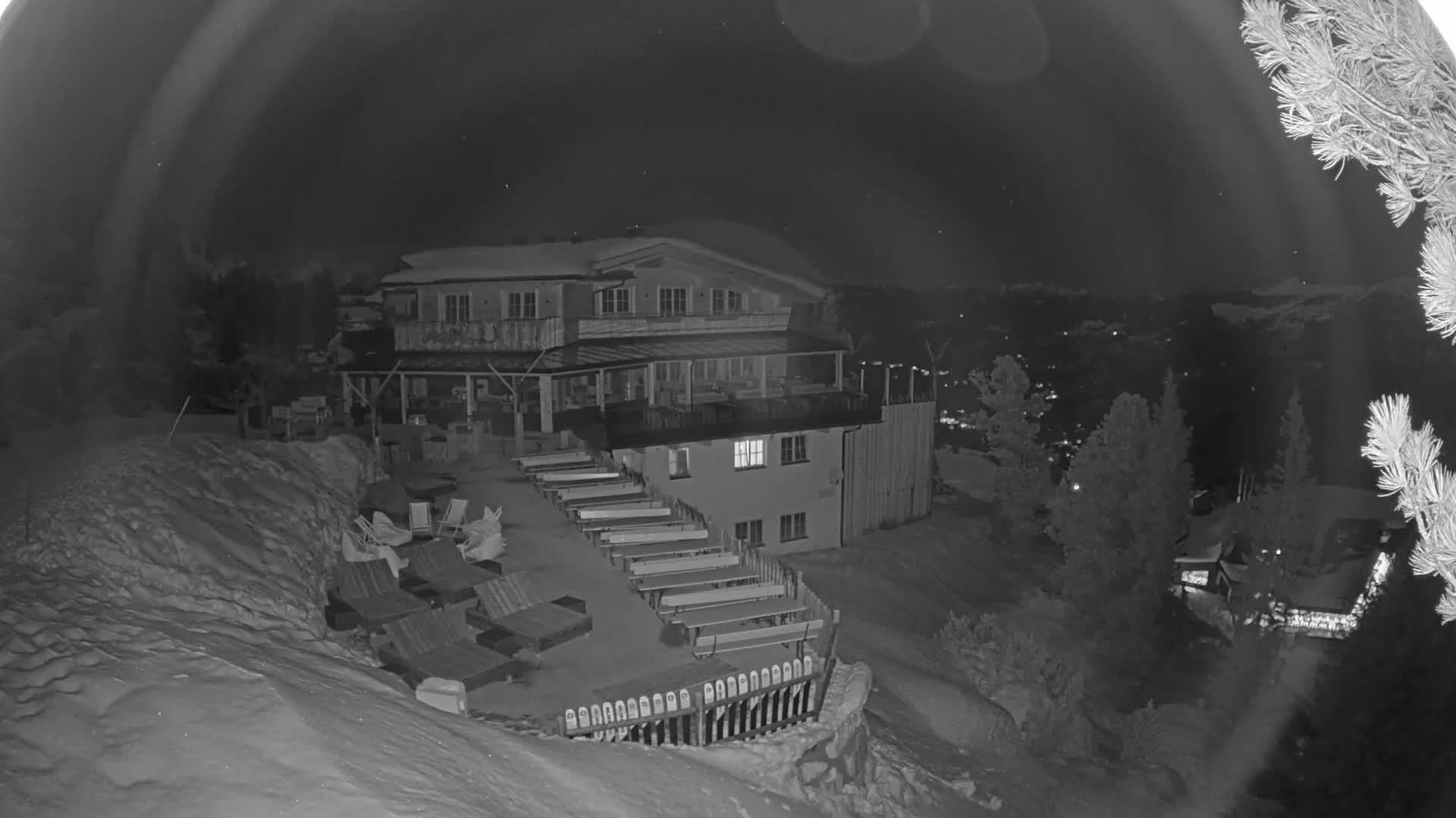 Zillertal Valley & Stummerberg Hill  Live Cam - Kaltenbach, Politischer Bezirk Schwaz, Tyrol, Austria