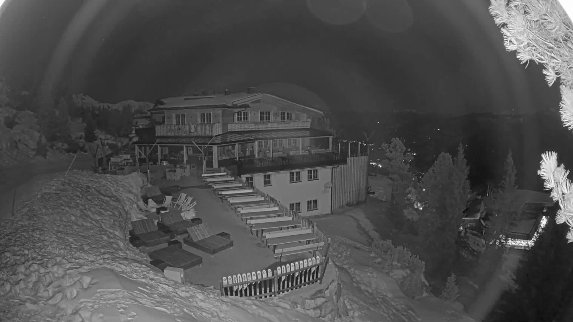 Zillertal Valley & Stummerberg Hill  Live Cam - Kaltenbach, Politischer Bezirk Schwaz, Tyrol, Austria