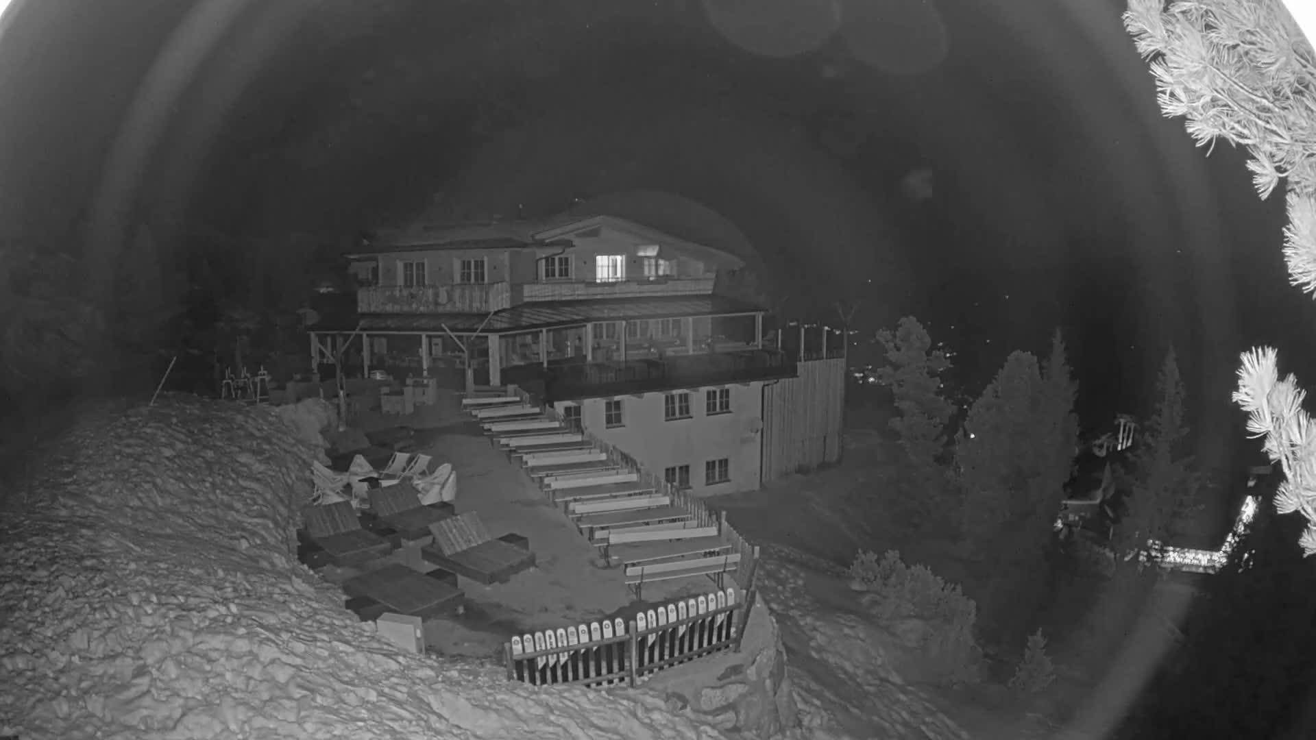 Zillertal Valley & Stummerberg Hill  Live Cam - Kaltenbach, Politischer Bezirk Schwaz, Tyrol, Austria