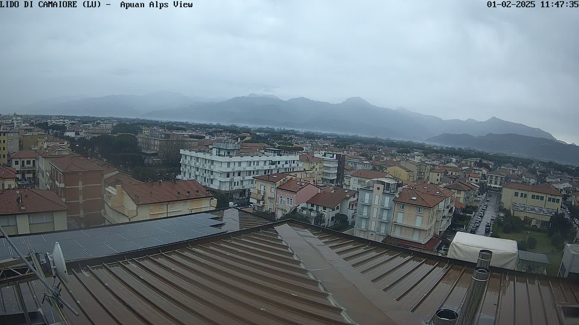 Apuan Alps Live Cam from Lido di Camaiore - Lucca, Italy