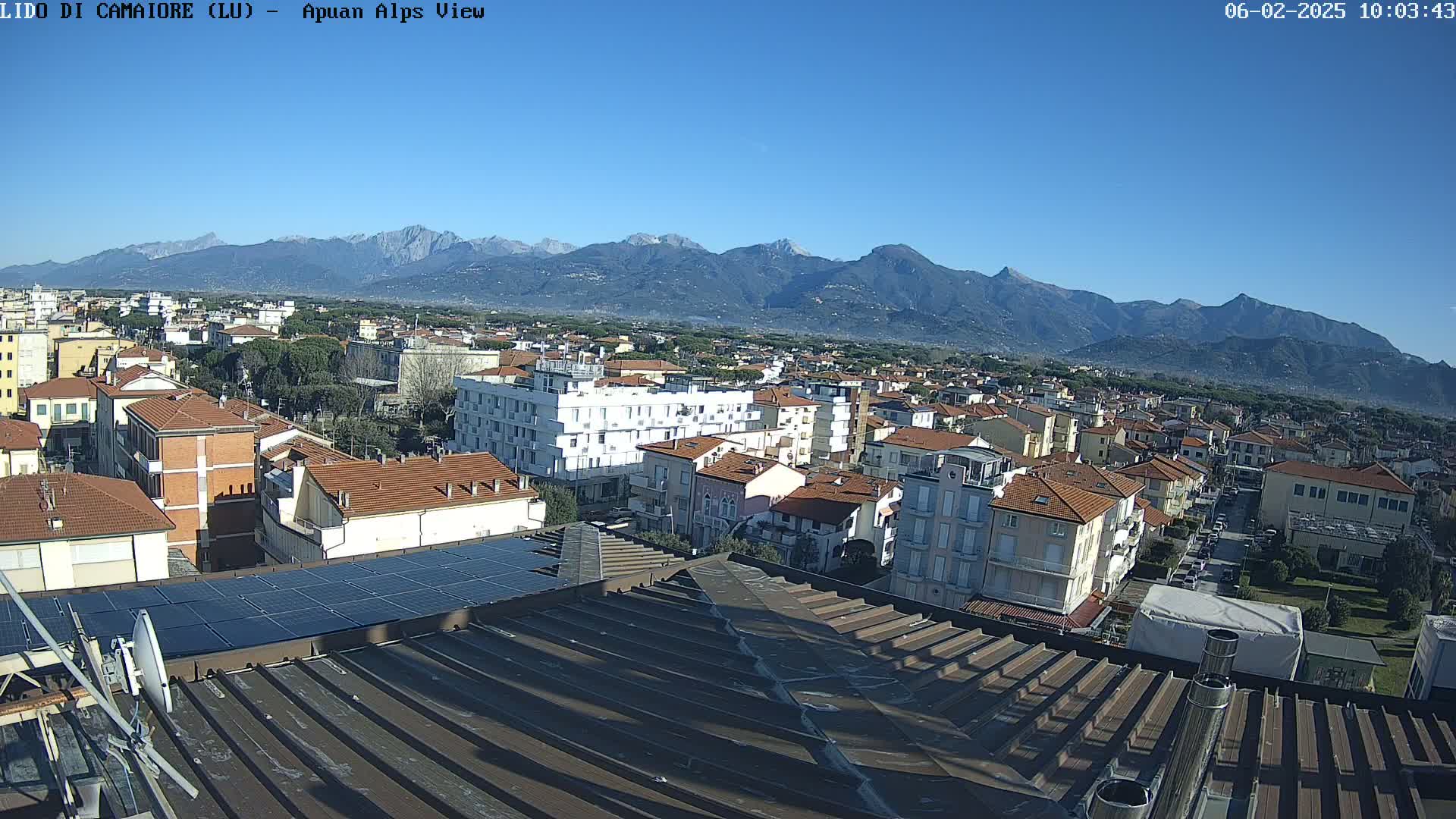 Apuan Alps Live Cam from Lido di Camaiore - Lucca, Italy