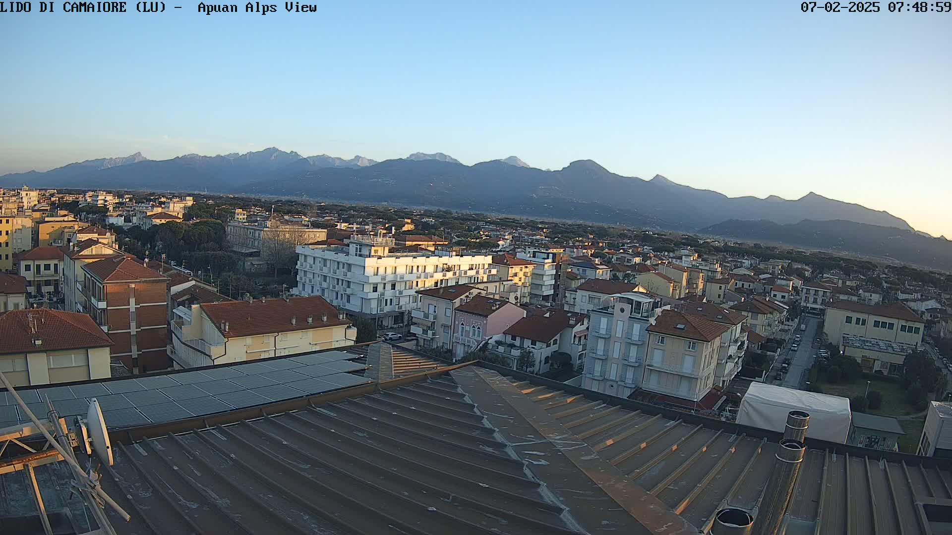 Apuan Alps Live Cam from Lido di Camaiore - Lucca, Italy