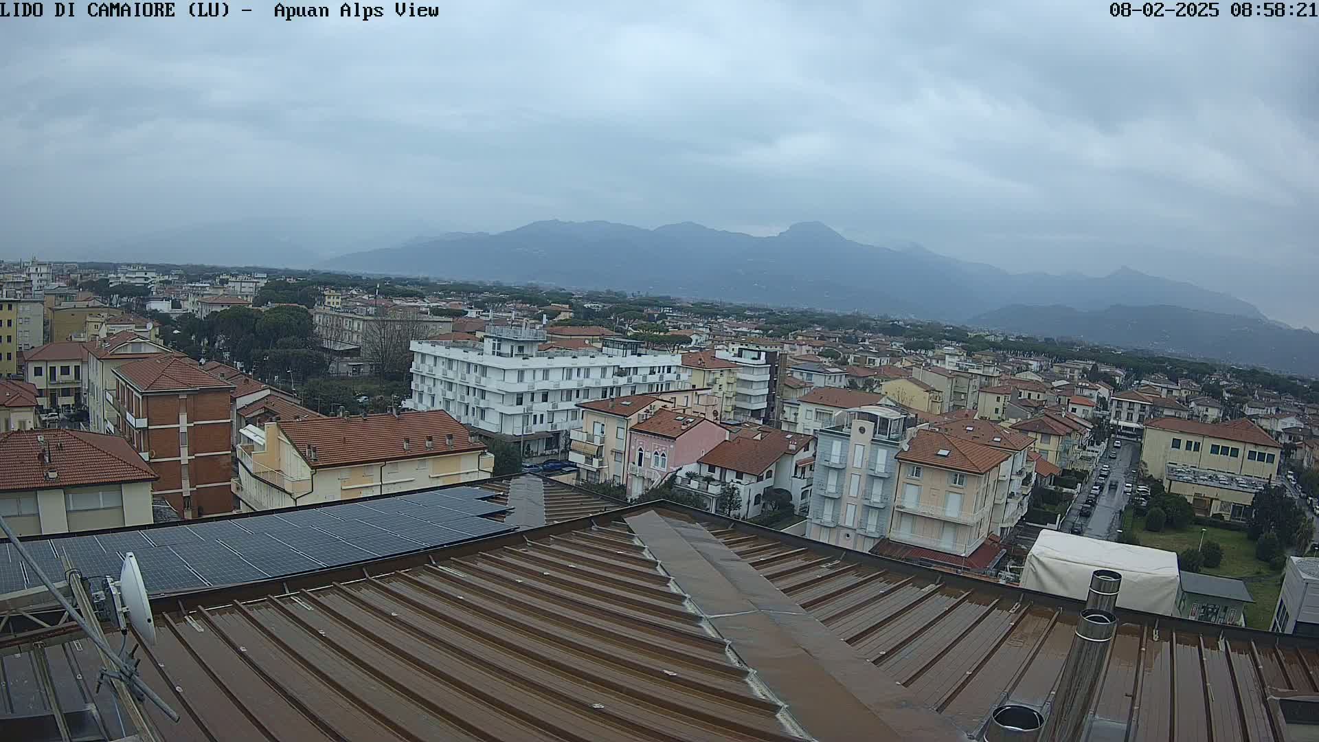 Apuan Alps Live Cam from Lido di Camaiore - Lucca, Italy