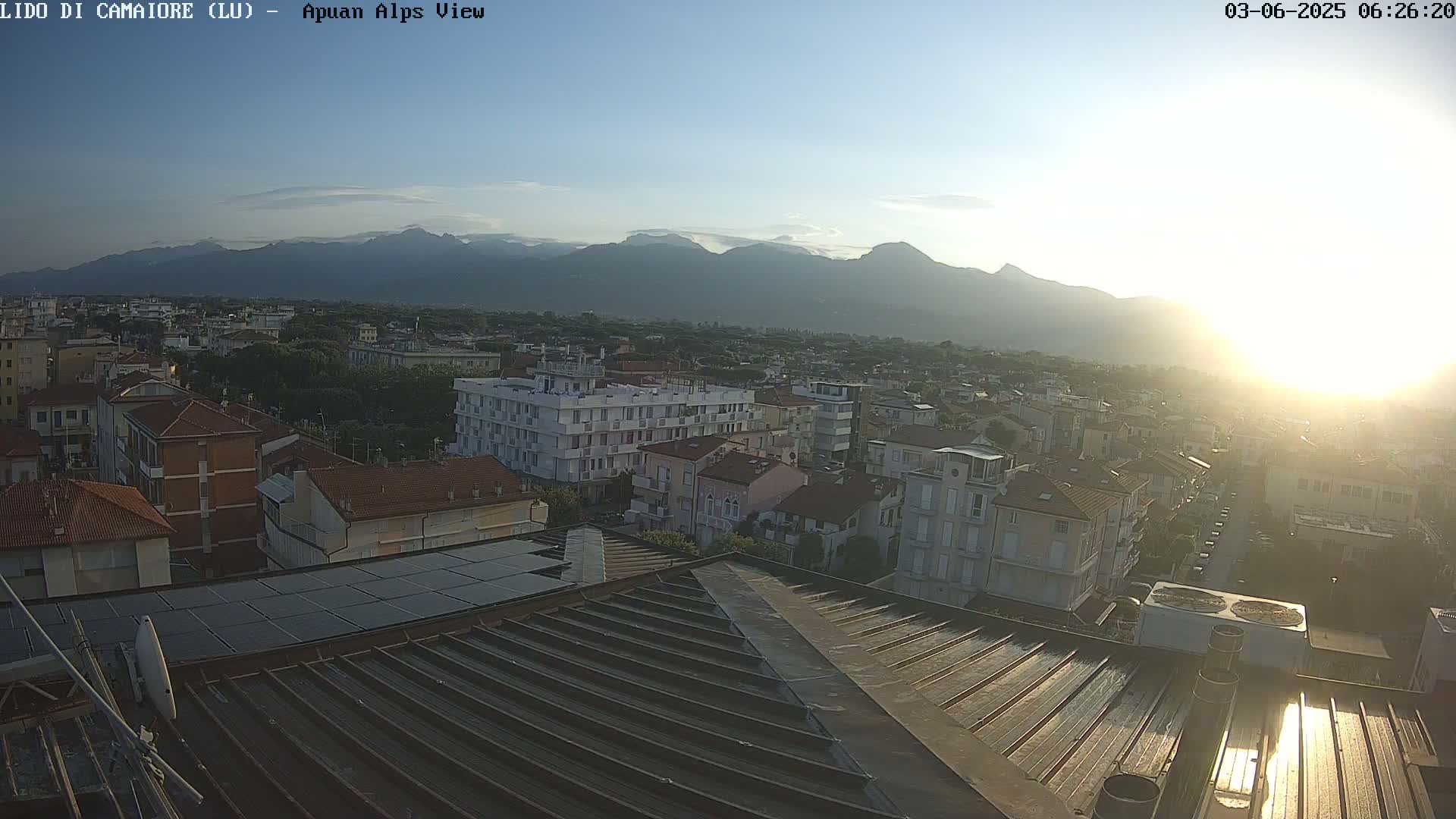 Apuan Alps Live Cam from Lido di Camaiore - Lucca, Italy
