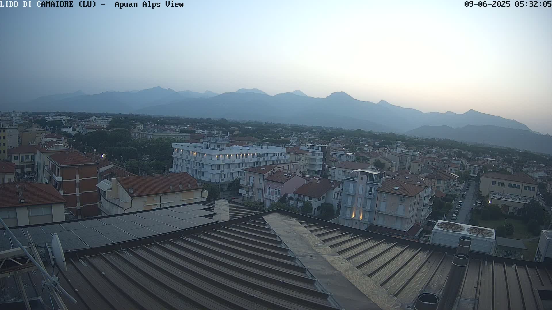 Apuan Alps Live Cam from Lido di Camaiore - Lucca, Italy