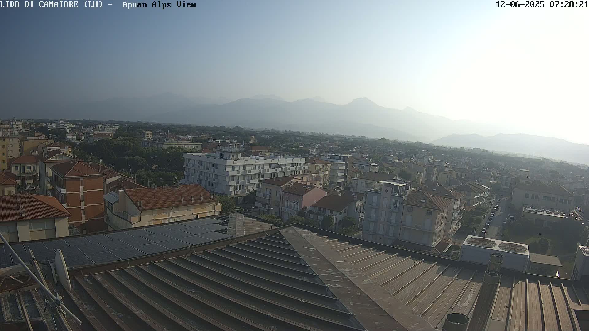 Apuan Alps Live Cam from Lido di Camaiore - Lucca, Italy
